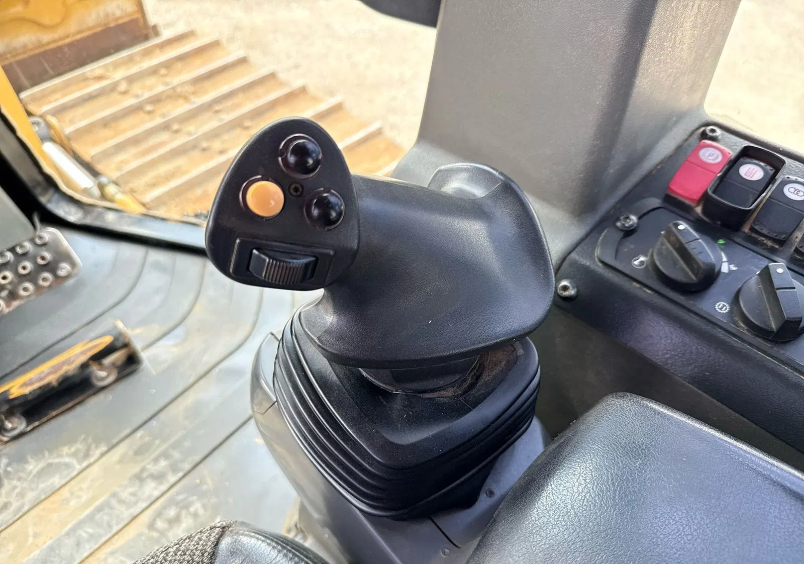 2018 Caterpillar D6K2