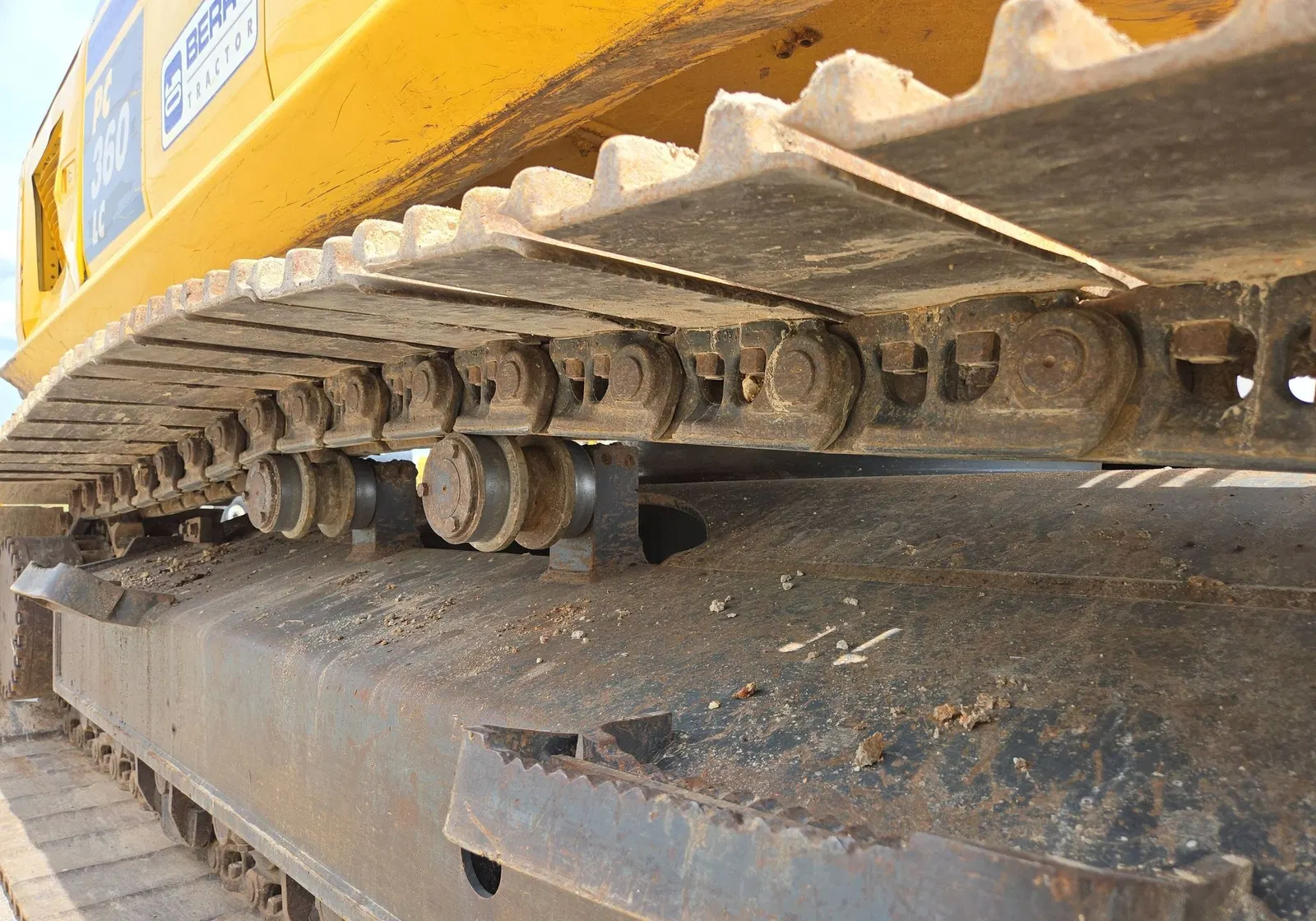 2020 Komatsu PC360LC-11