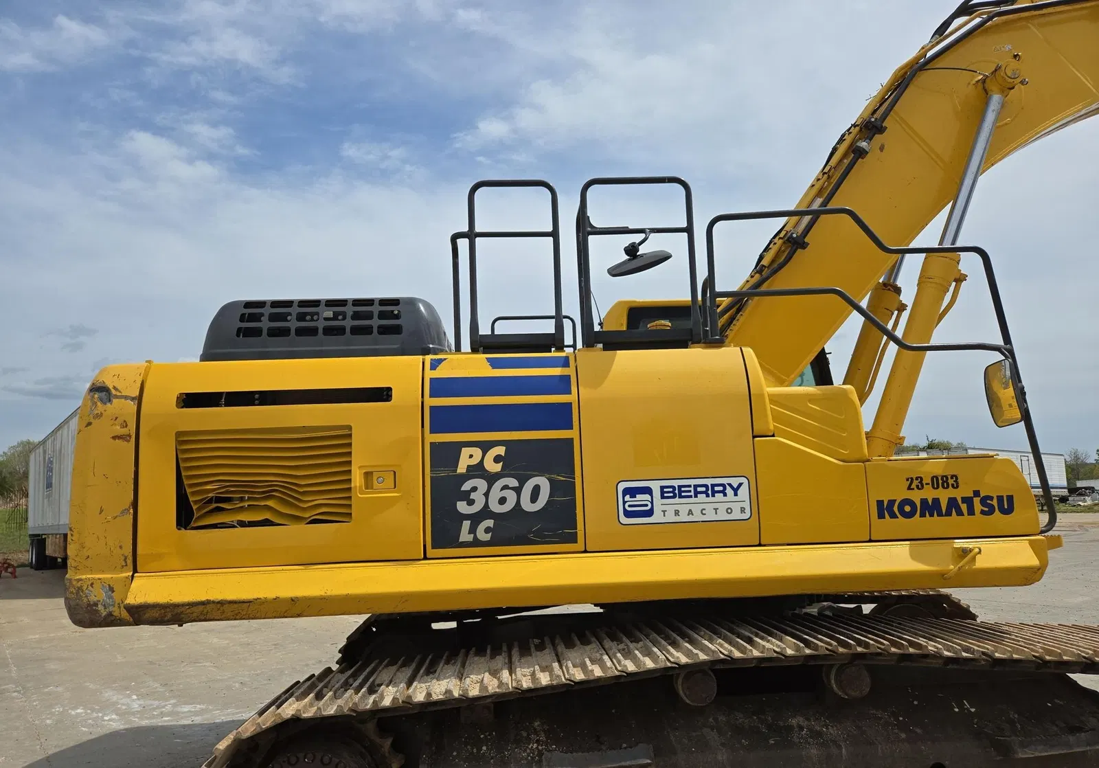 2020 Komatsu PC360LC-11
