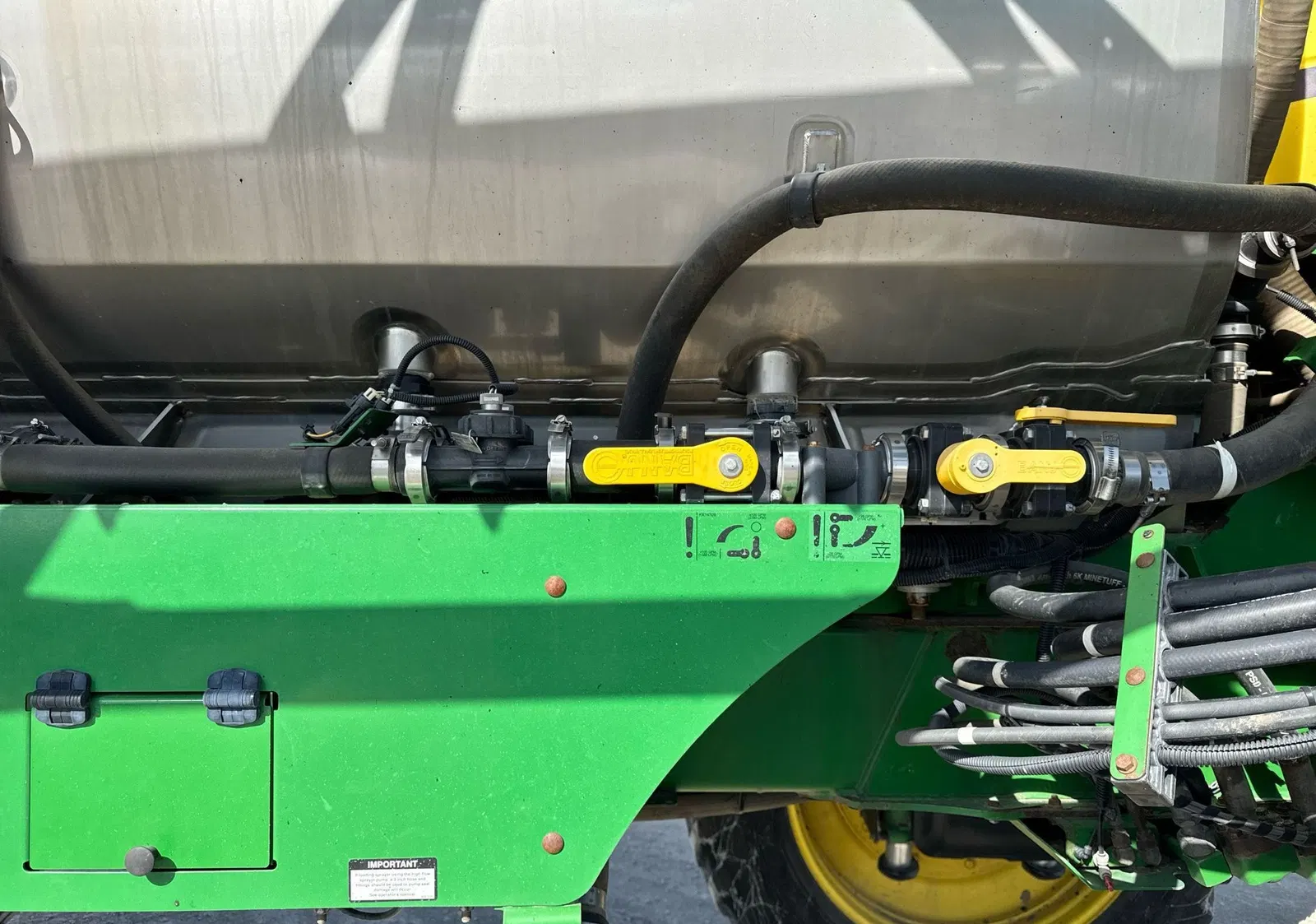 2017 John Deere R4045