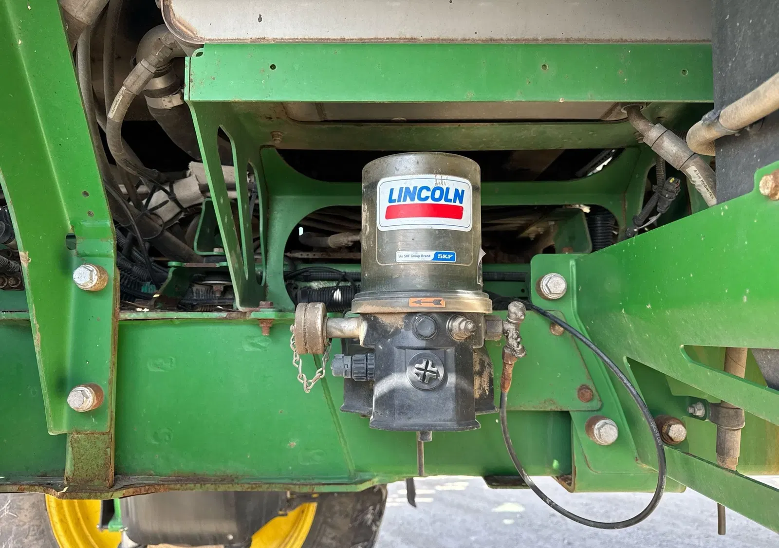 2017 John Deere R4045