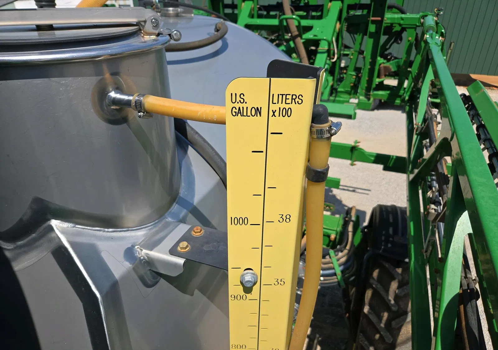 2018 John Deere R4038
