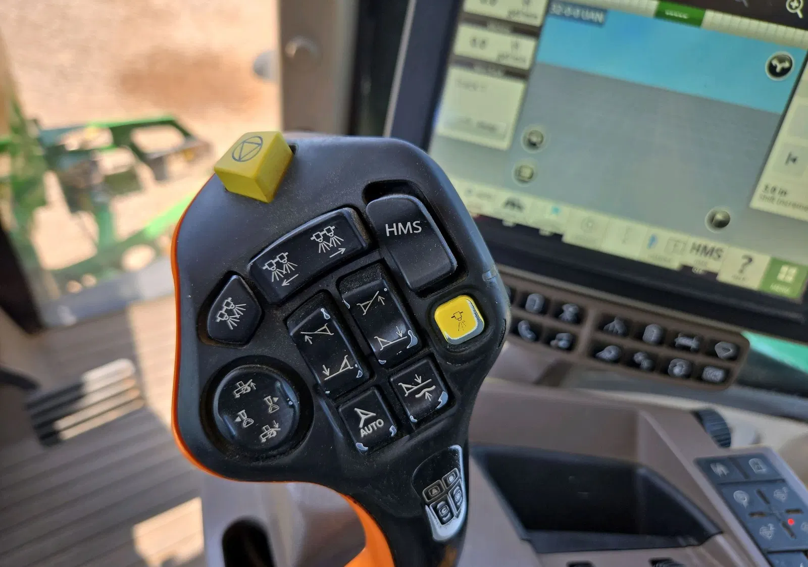 2018 John Deere R4038