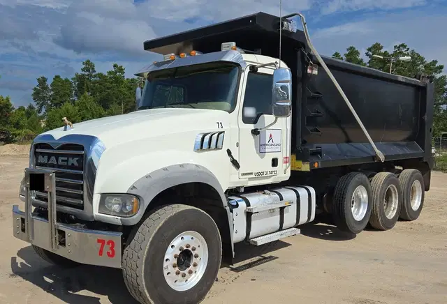 2019 Mack Granite