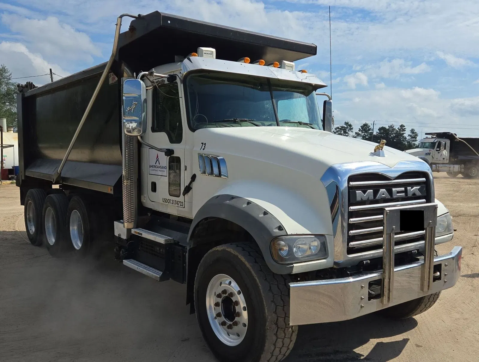 2019 Mack Granite