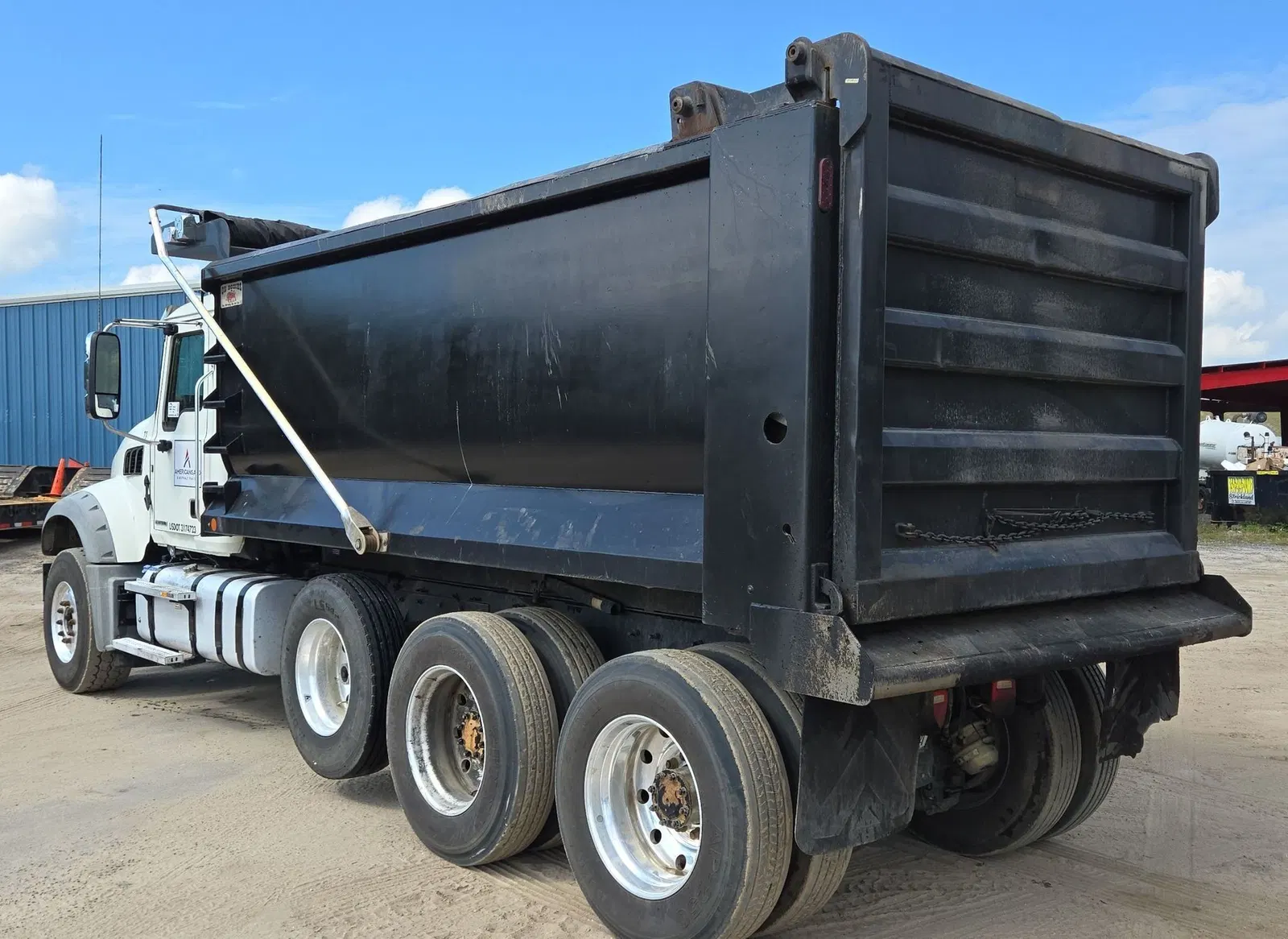 2019 Mack Granite