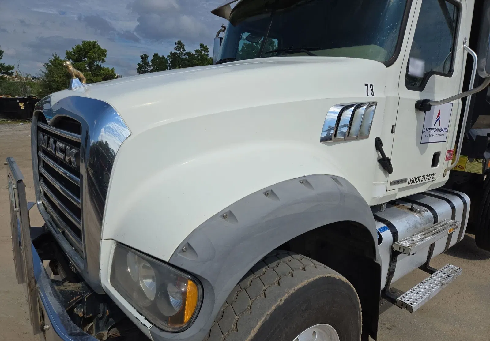 2019 Mack Granite