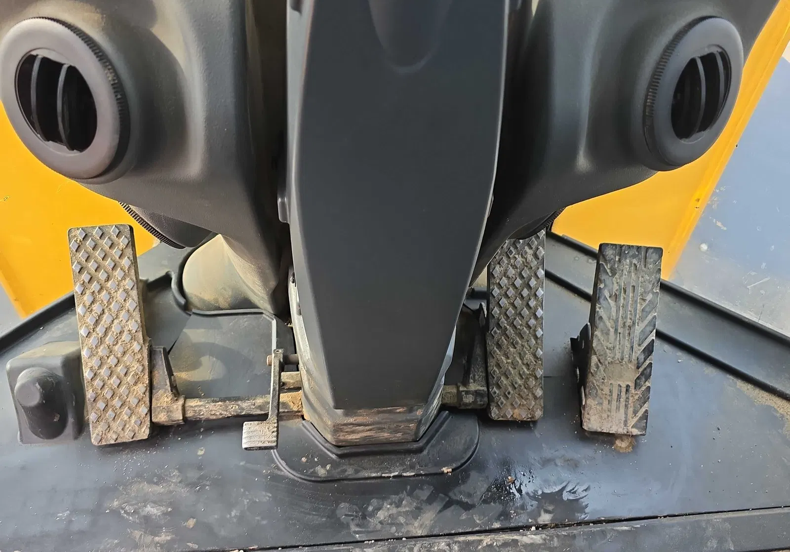2018 John Deere 644K
