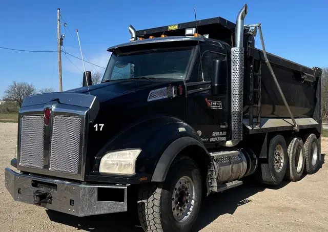 2017 Kenworth T880