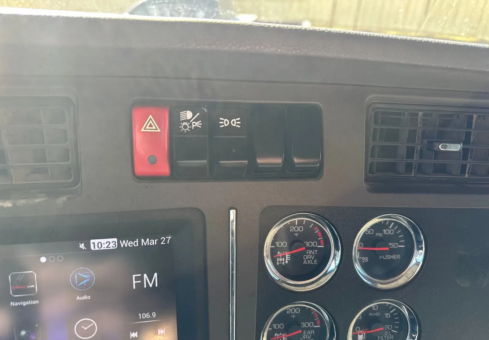 2017 Kenworth T880