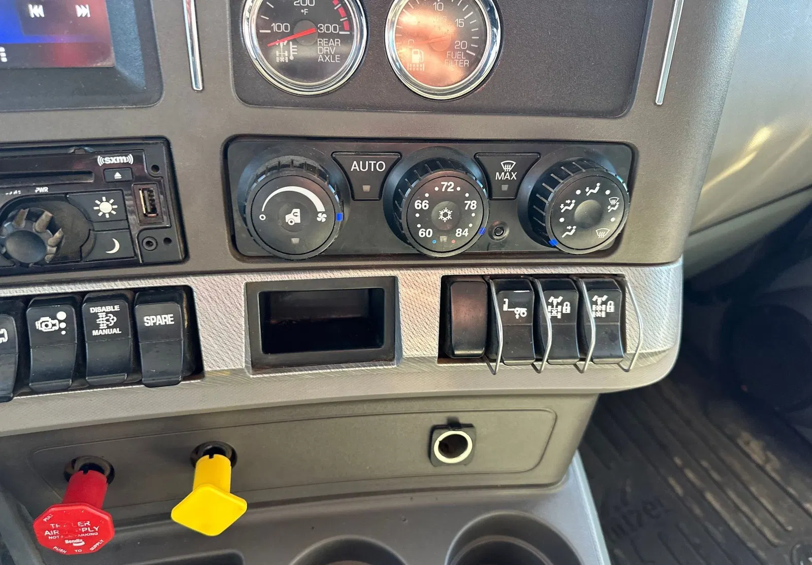 2017 Kenworth T880
