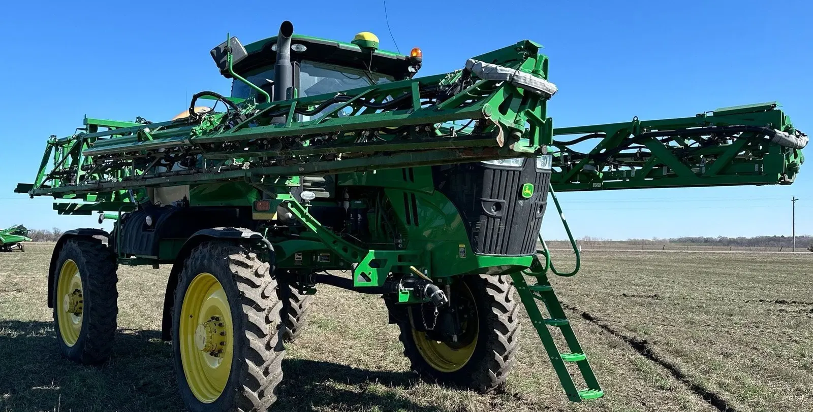 2017 John Deere R4038