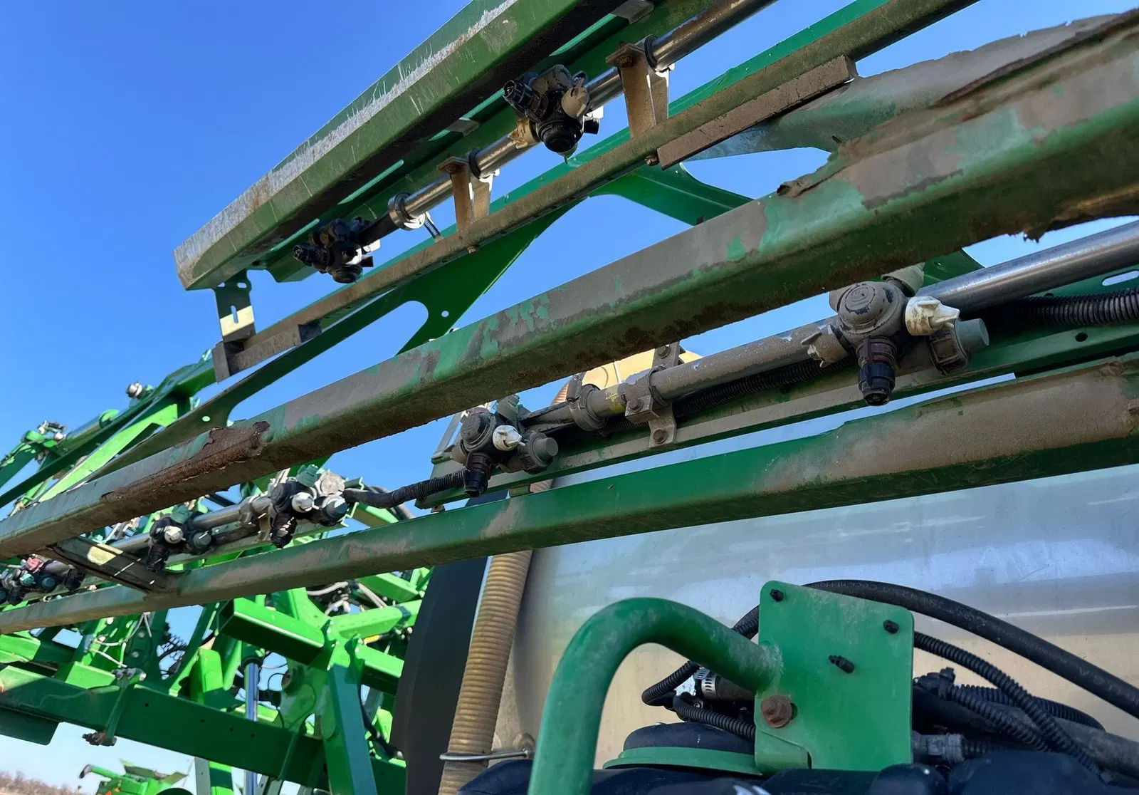 2017 John Deere R4038