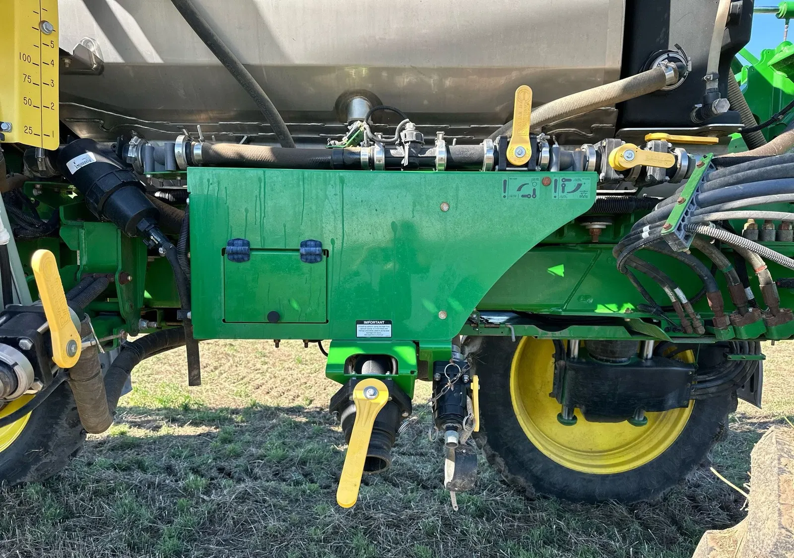 2017 John Deere R4038
