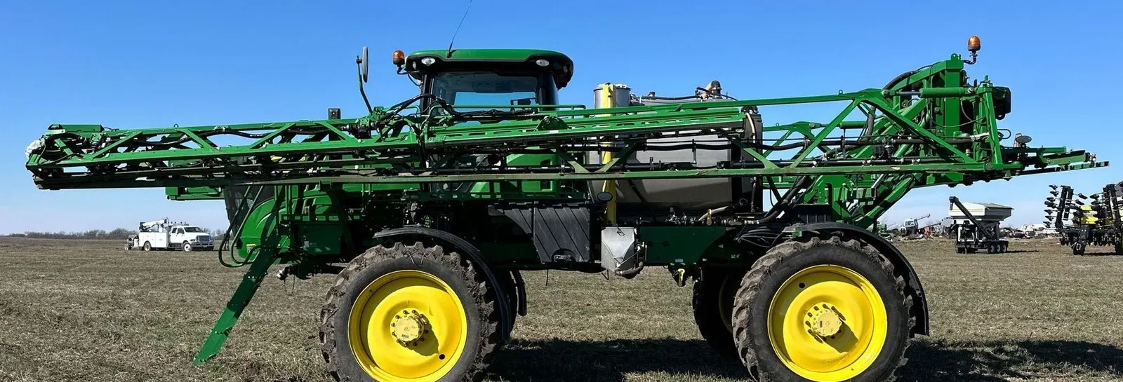 2017 John Deere R4038