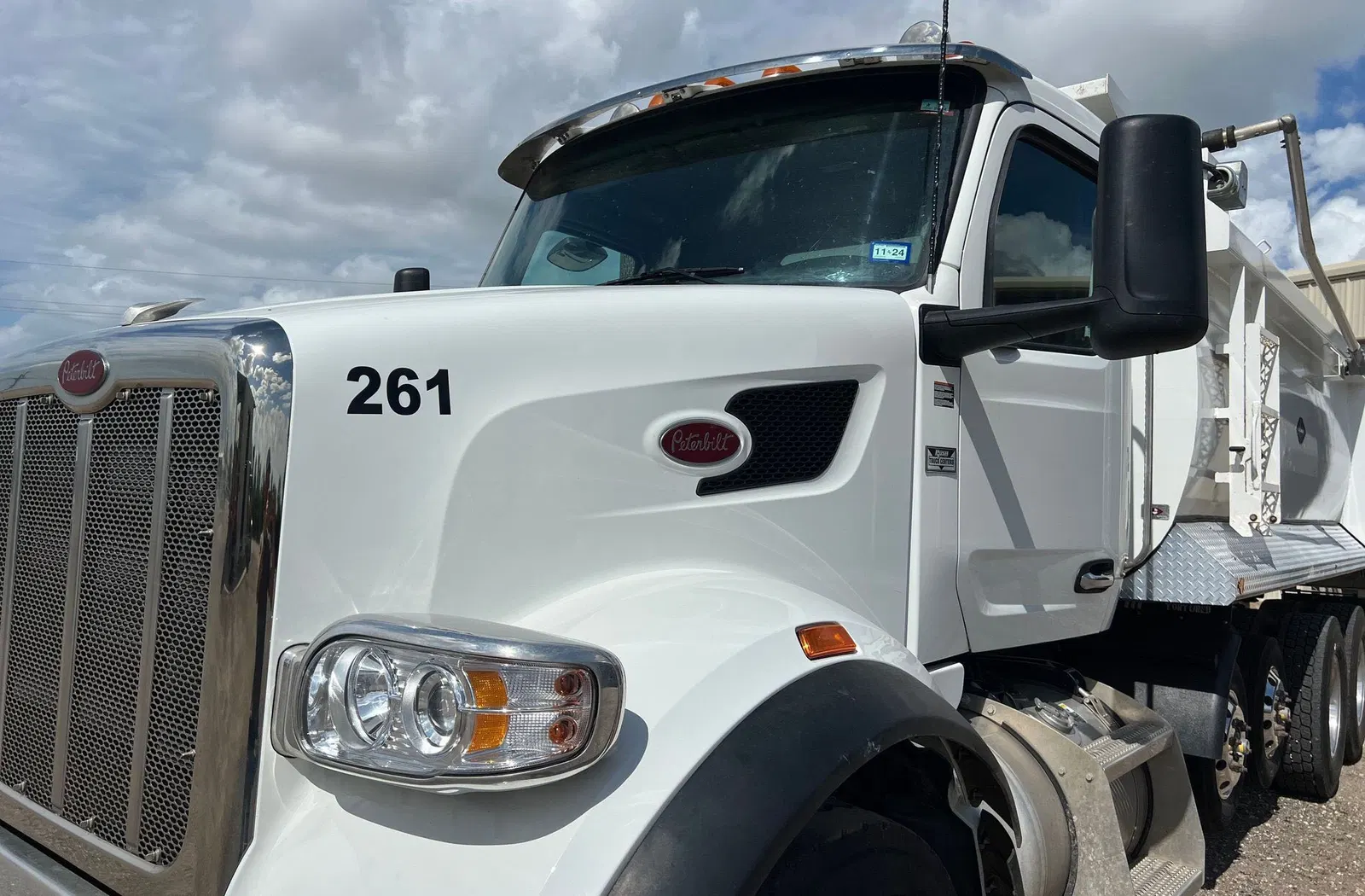 2019 Mack Granite