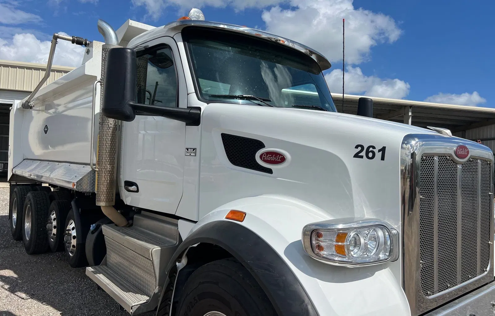 2019 Mack Granite