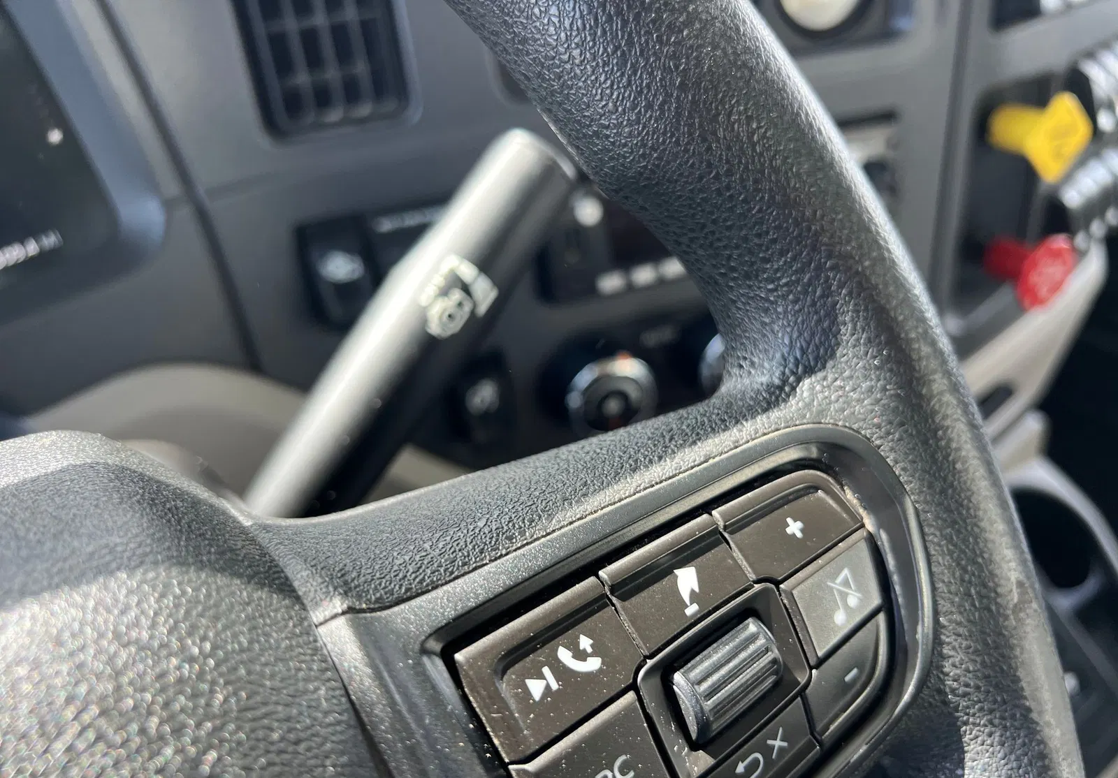 2019 Mack Granite
