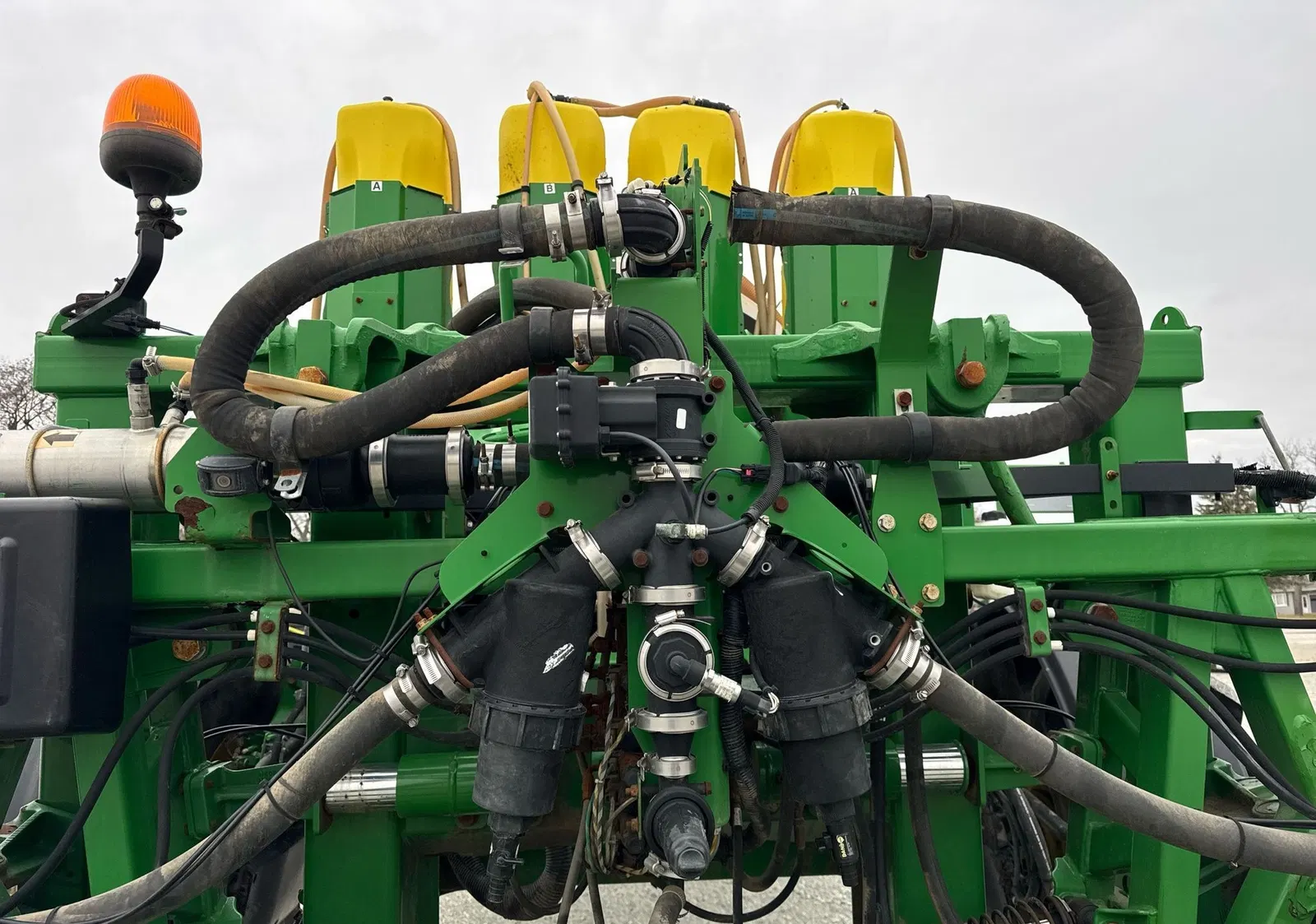 2014 John Deere R4038