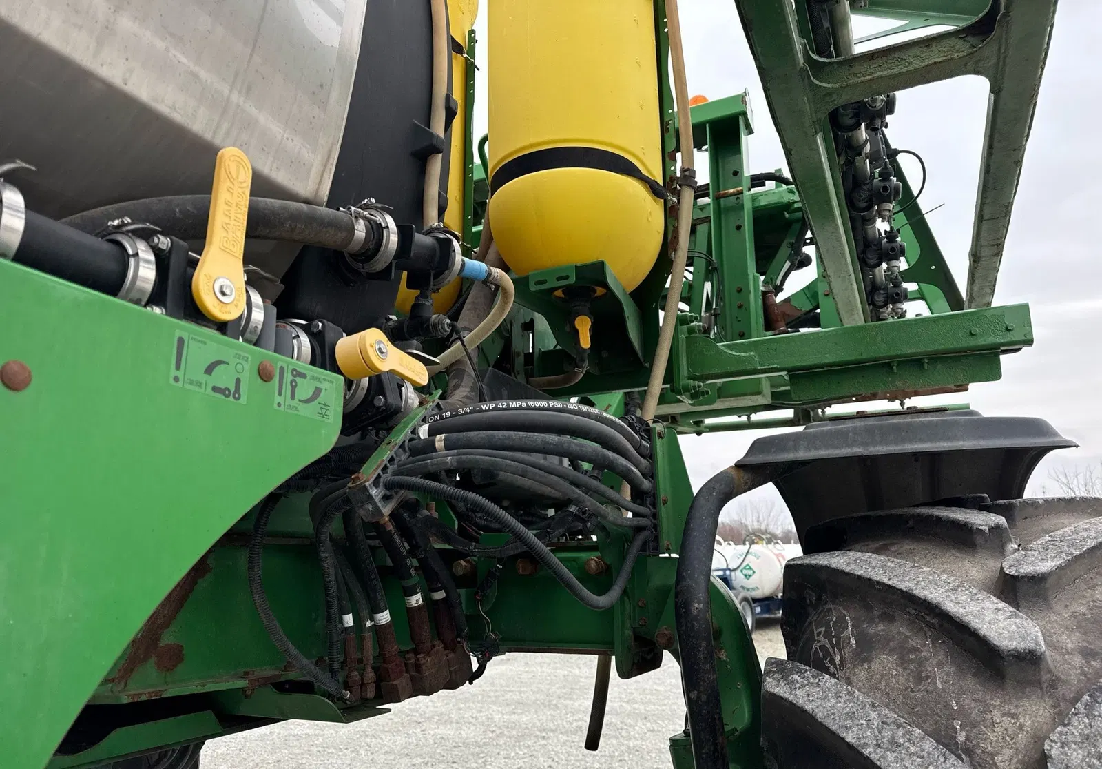 2014 John Deere R4038