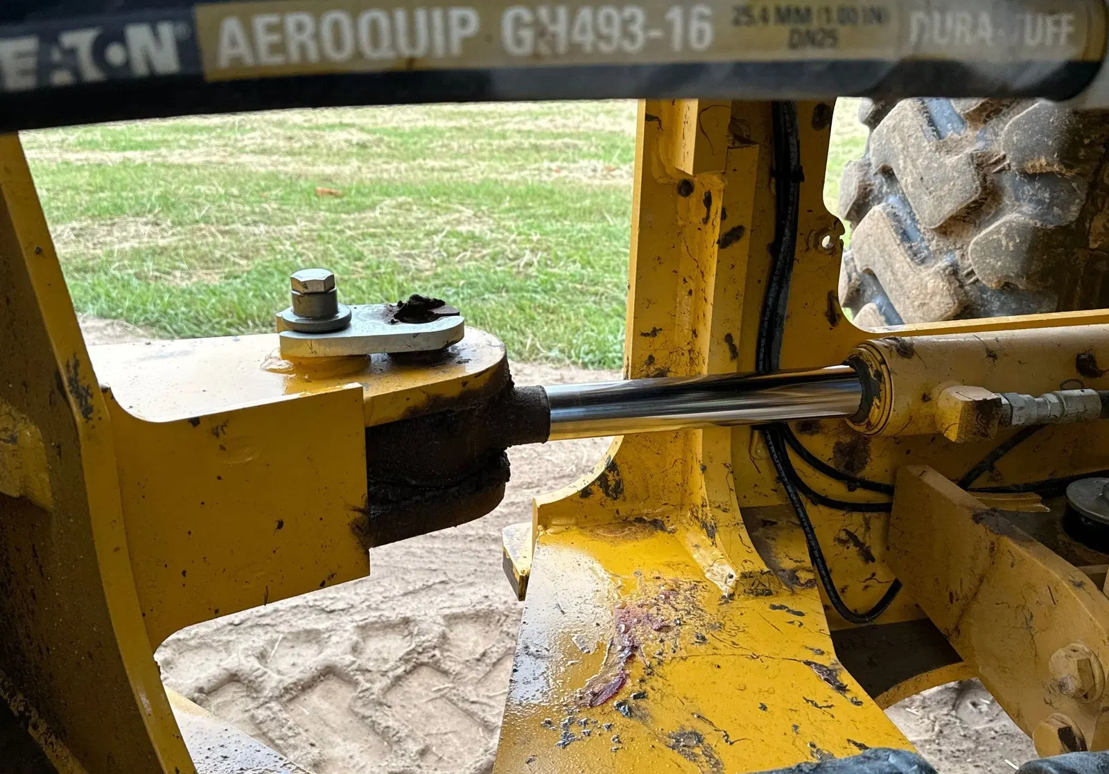2022 John Deere 544