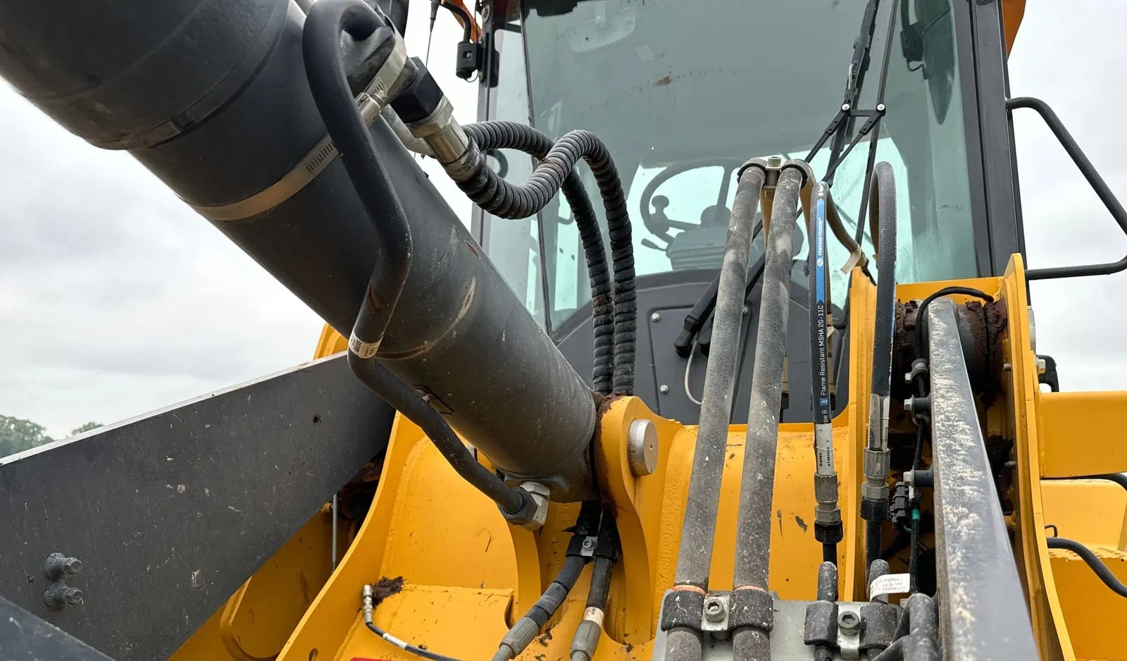 2022 John Deere 544