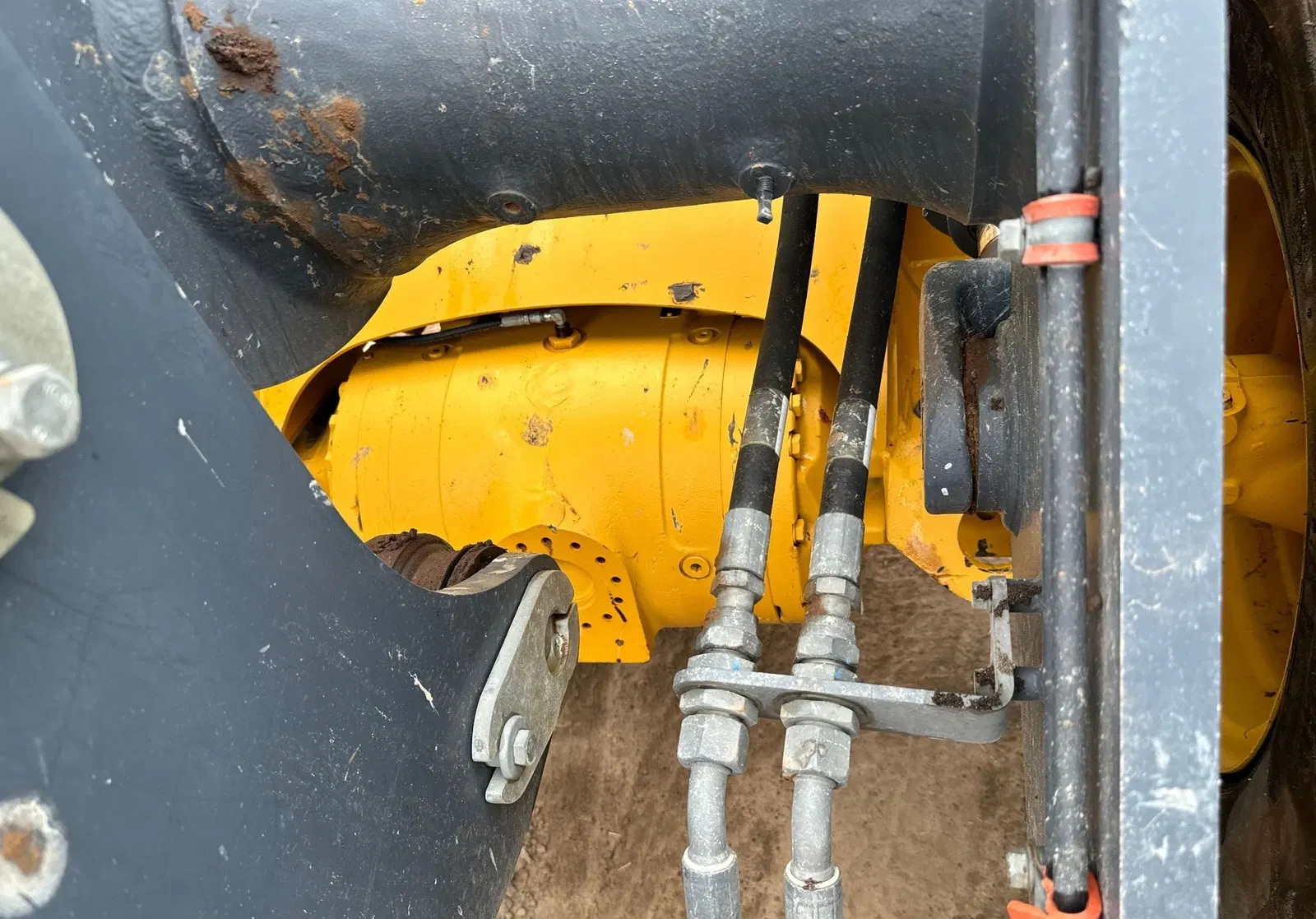 2022 John Deere 544