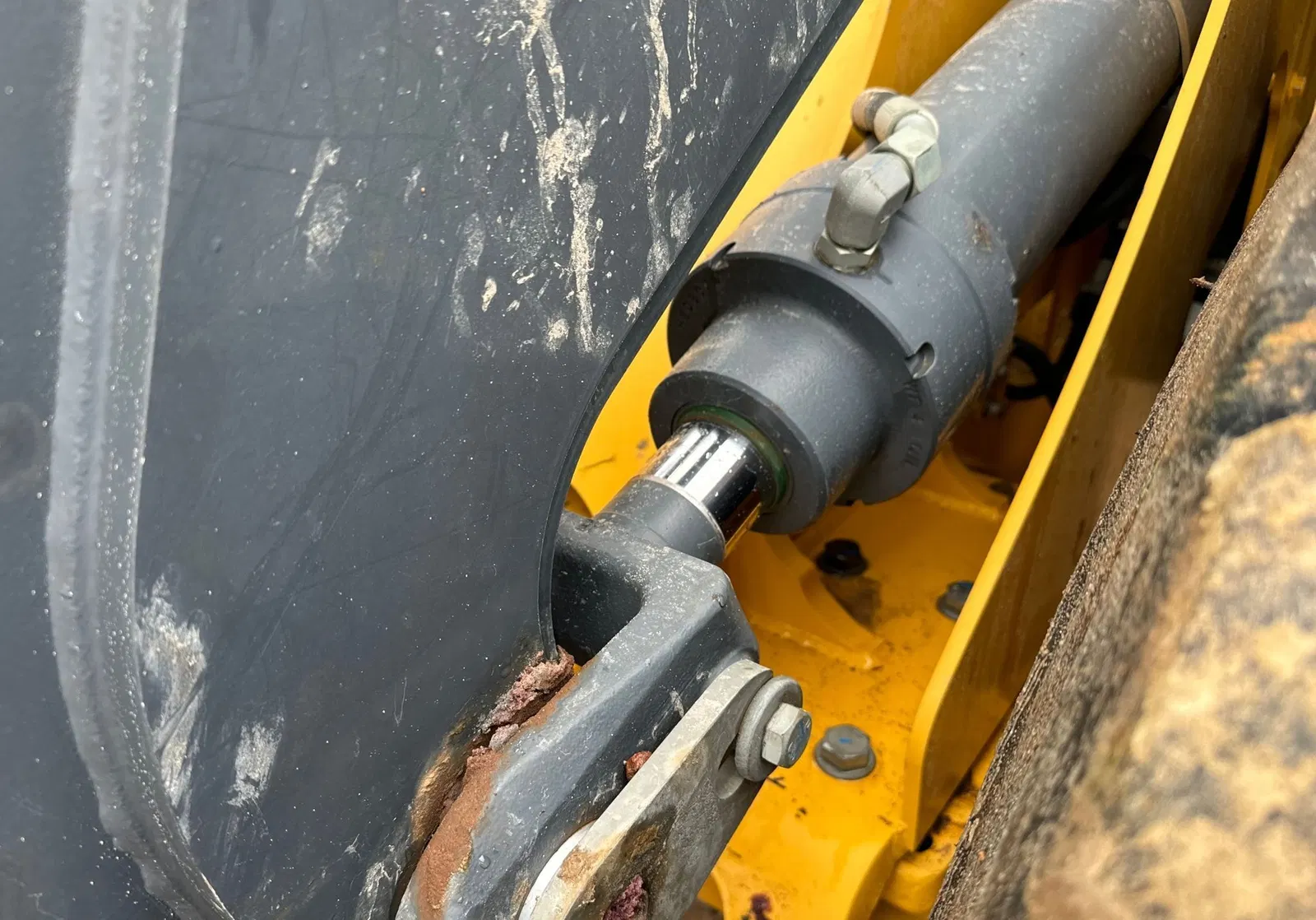 2022 John Deere 544