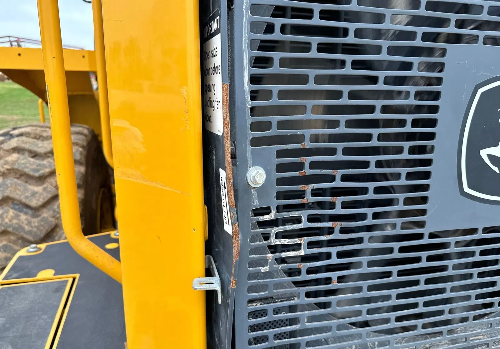 2022 John Deere 544