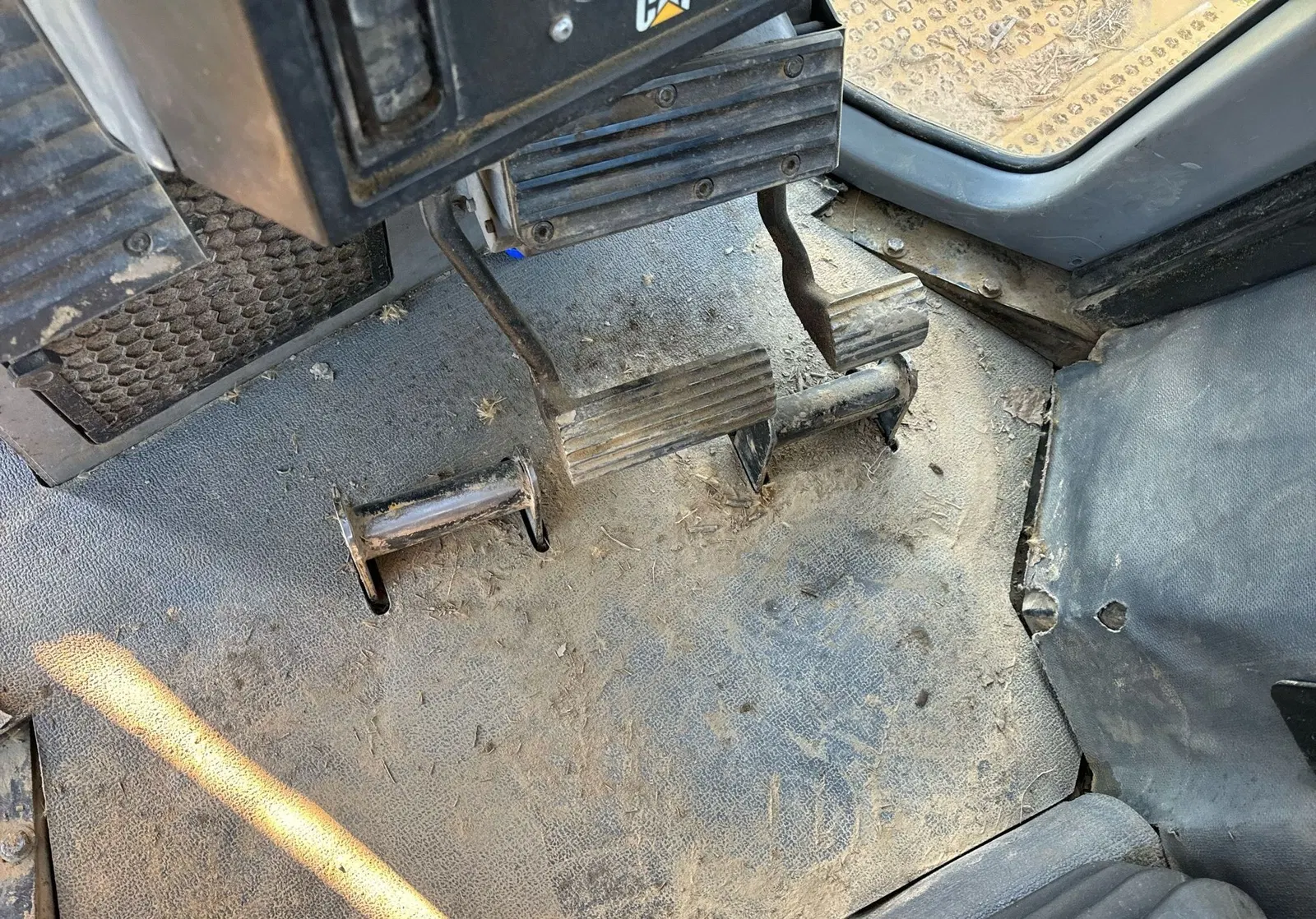 2005 Caterpillar D6R