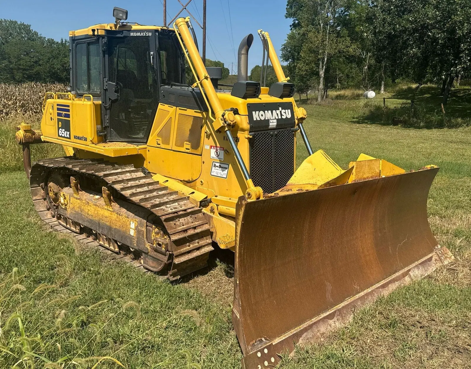 2017 Komatsu D65EX-18