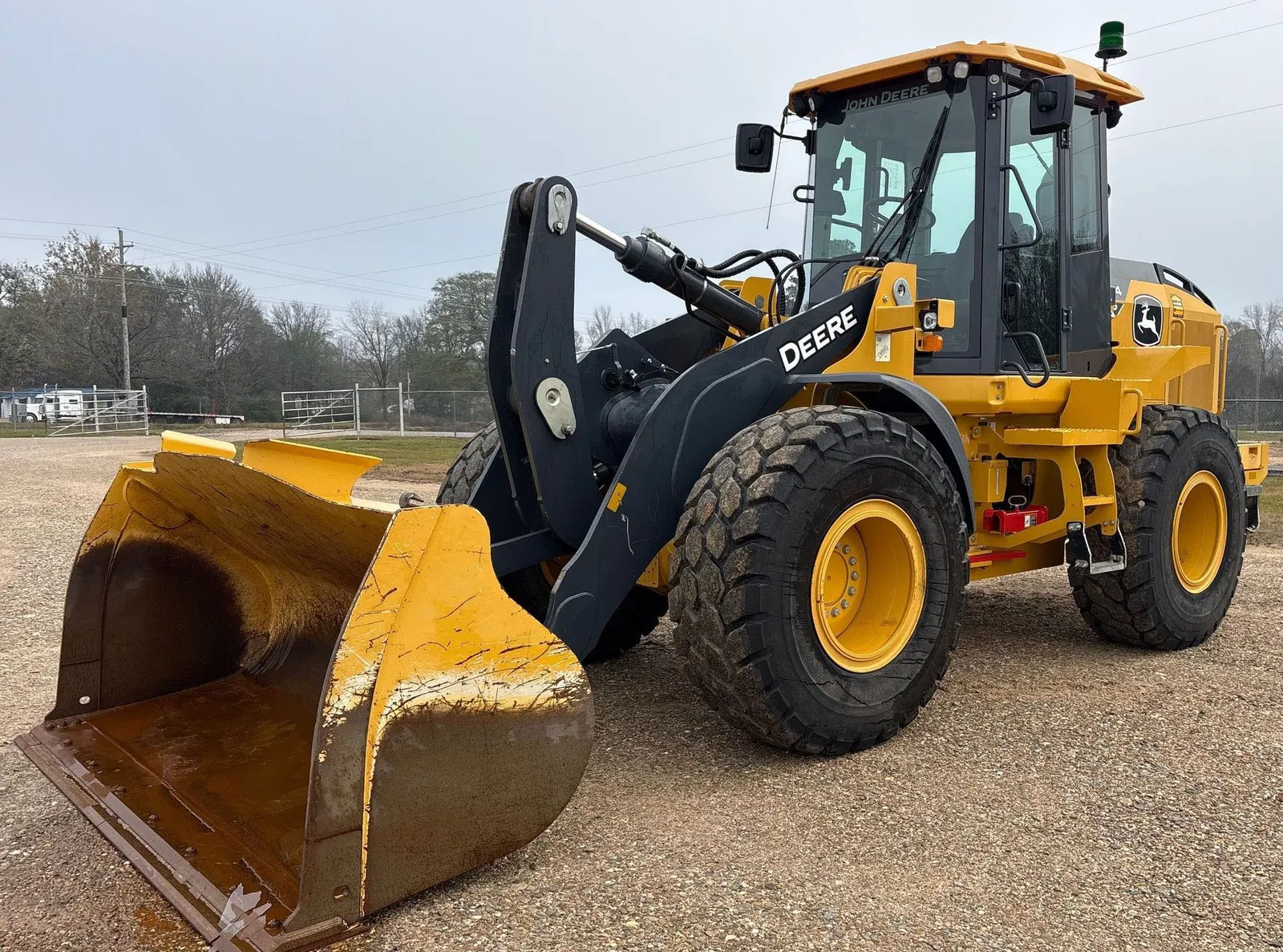 2021 John Deere 524P