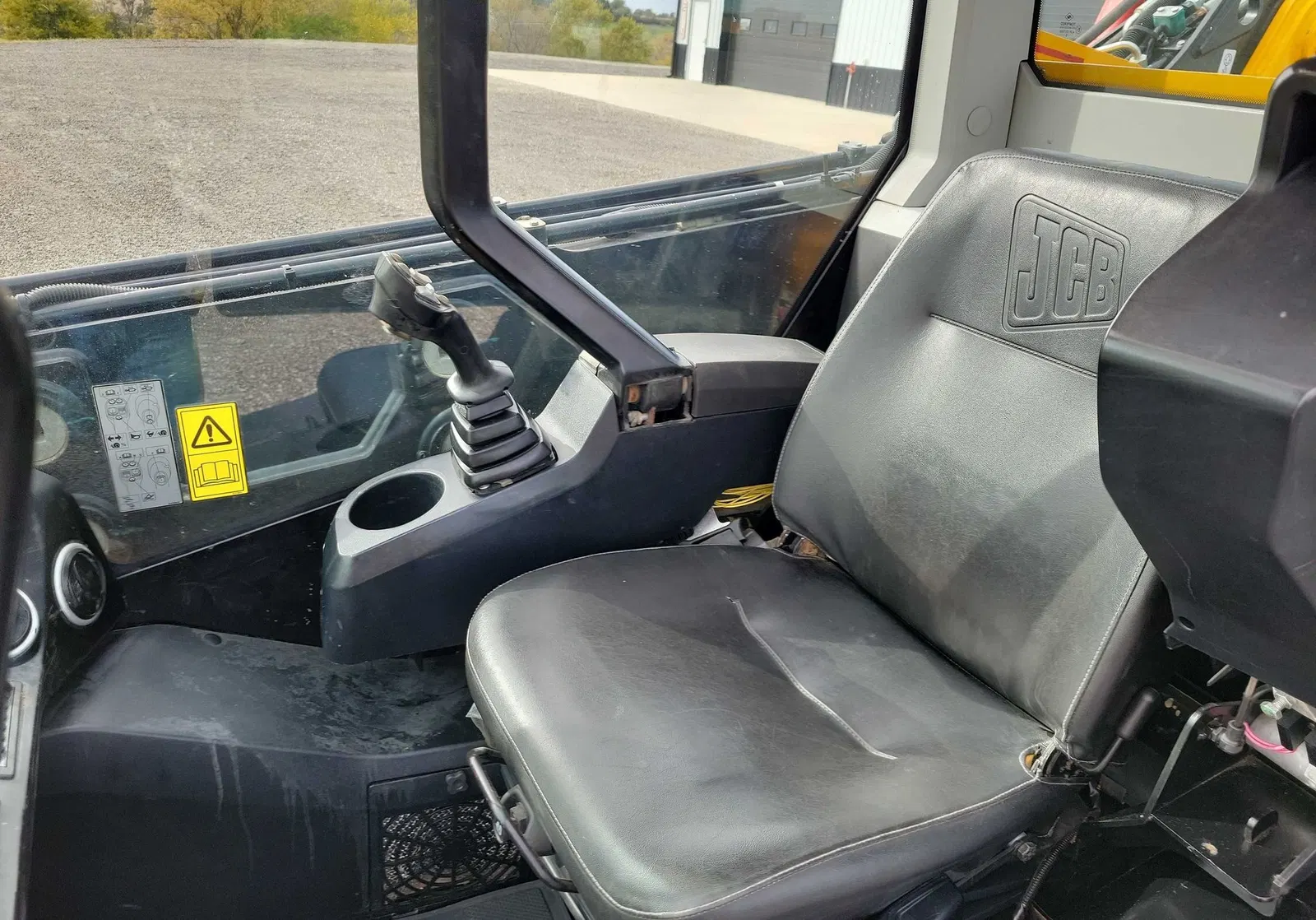 2020 JCB 3TS-8T