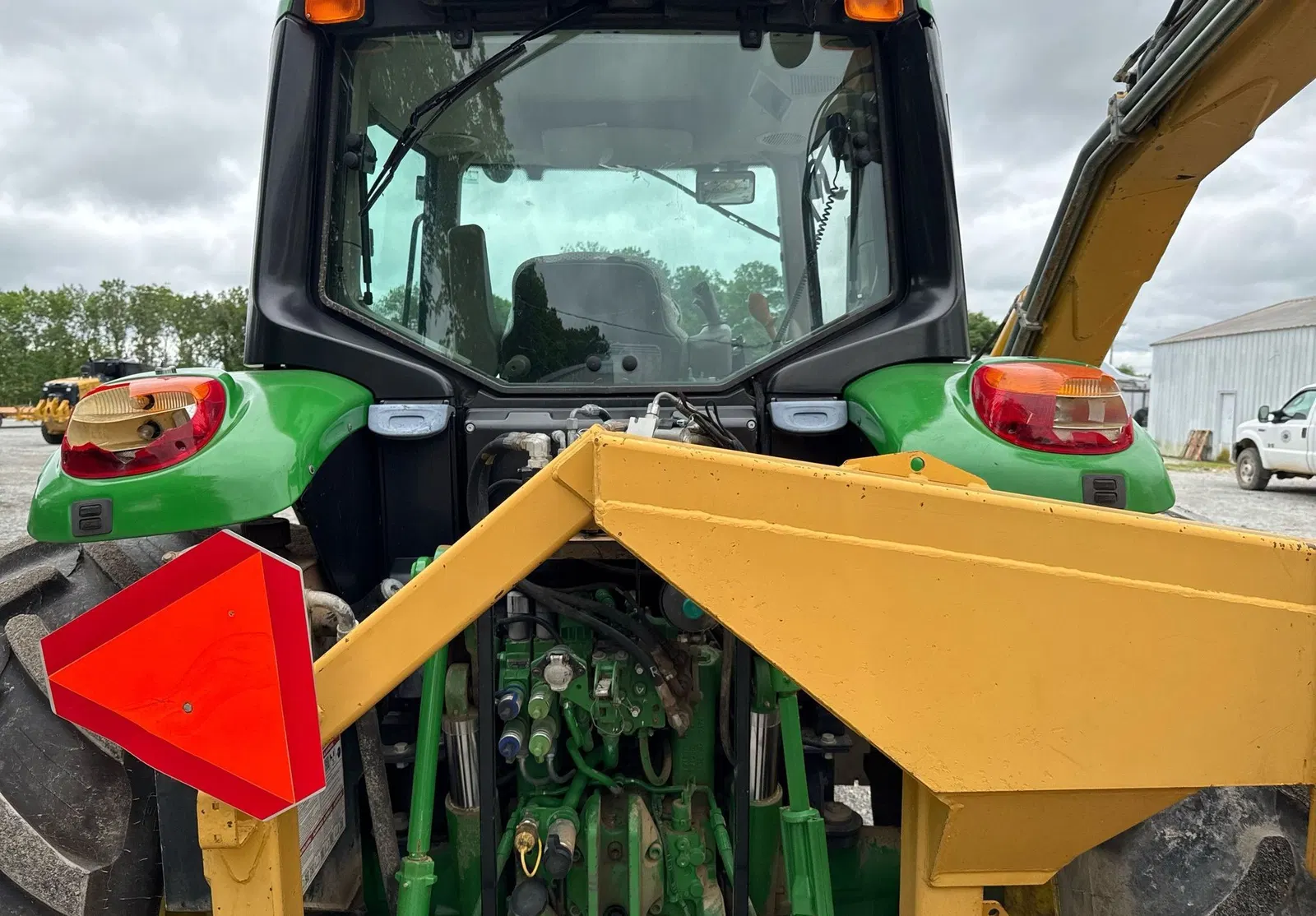 John Deere 6145M
