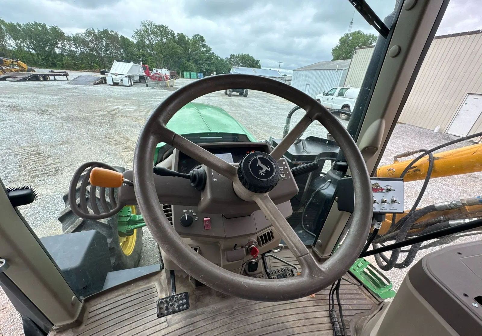 John Deere 6145M