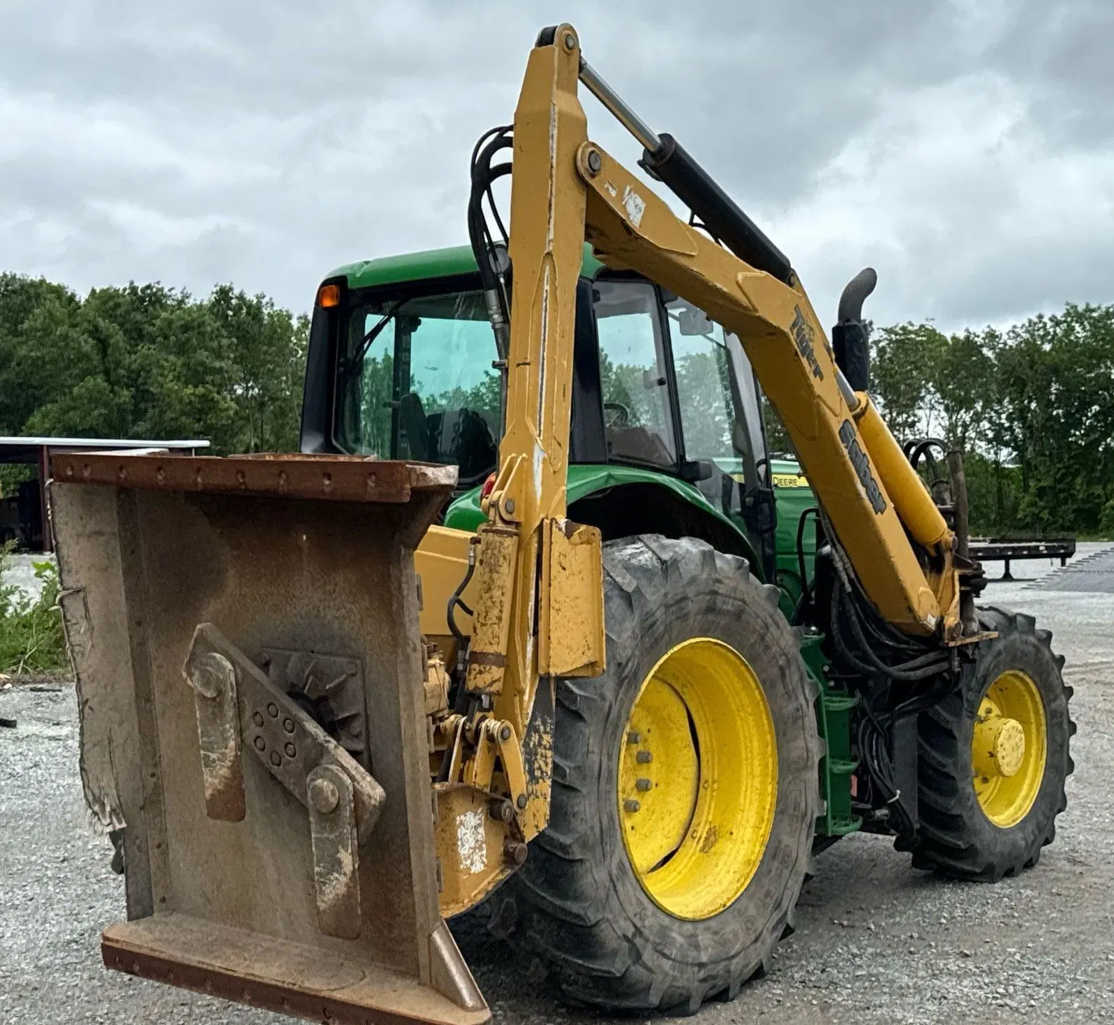 John Deere 6145M