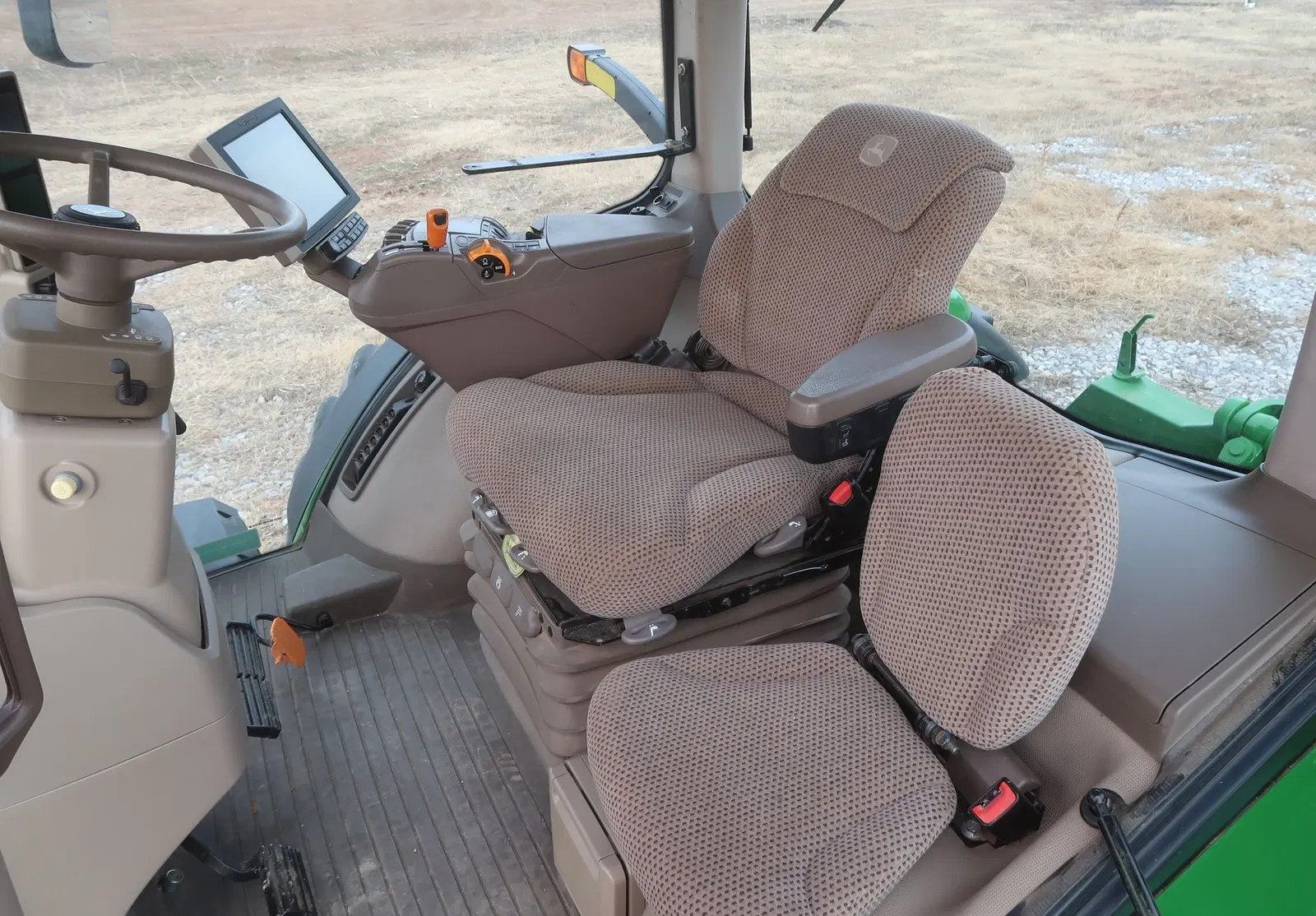 2015 John Deere 8370R