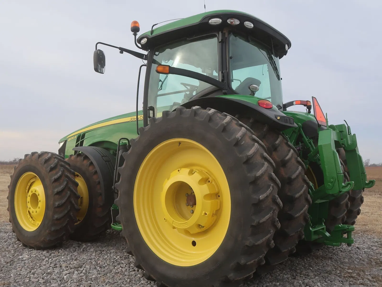 2015 John Deere 8370R