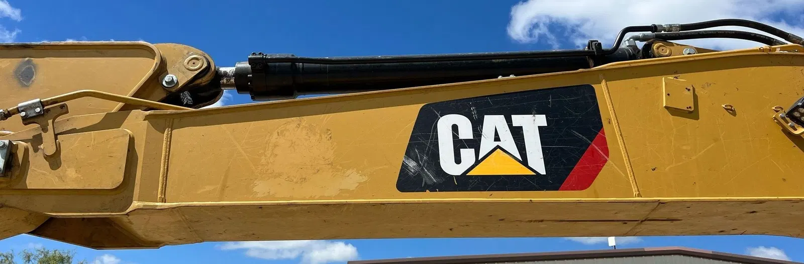 2019 Caterpillar 320