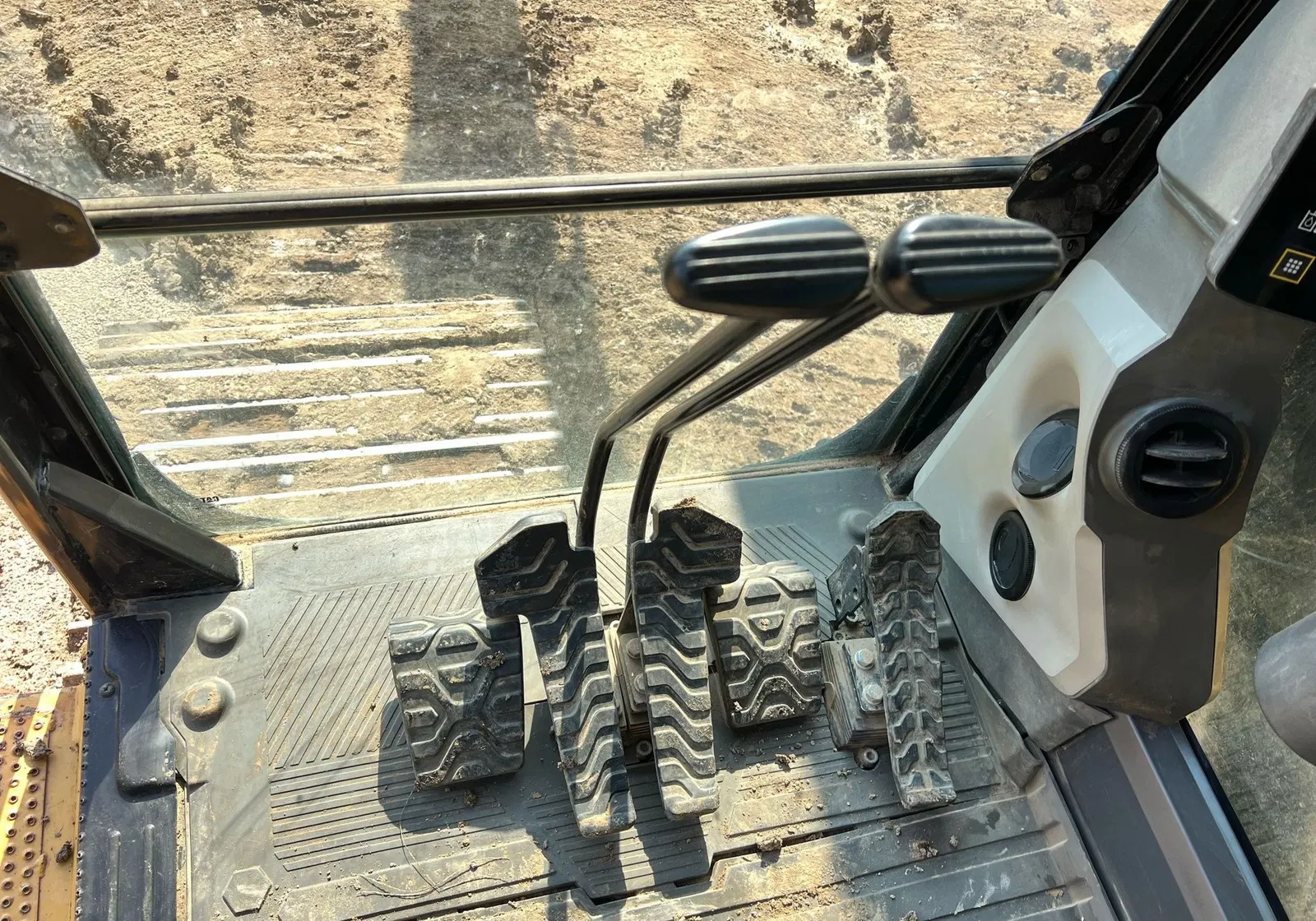 2019 Caterpillar 320