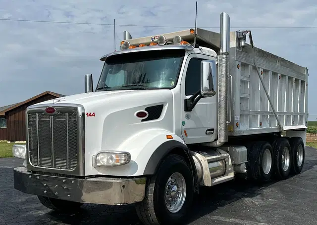 2015 Peterbilt 567