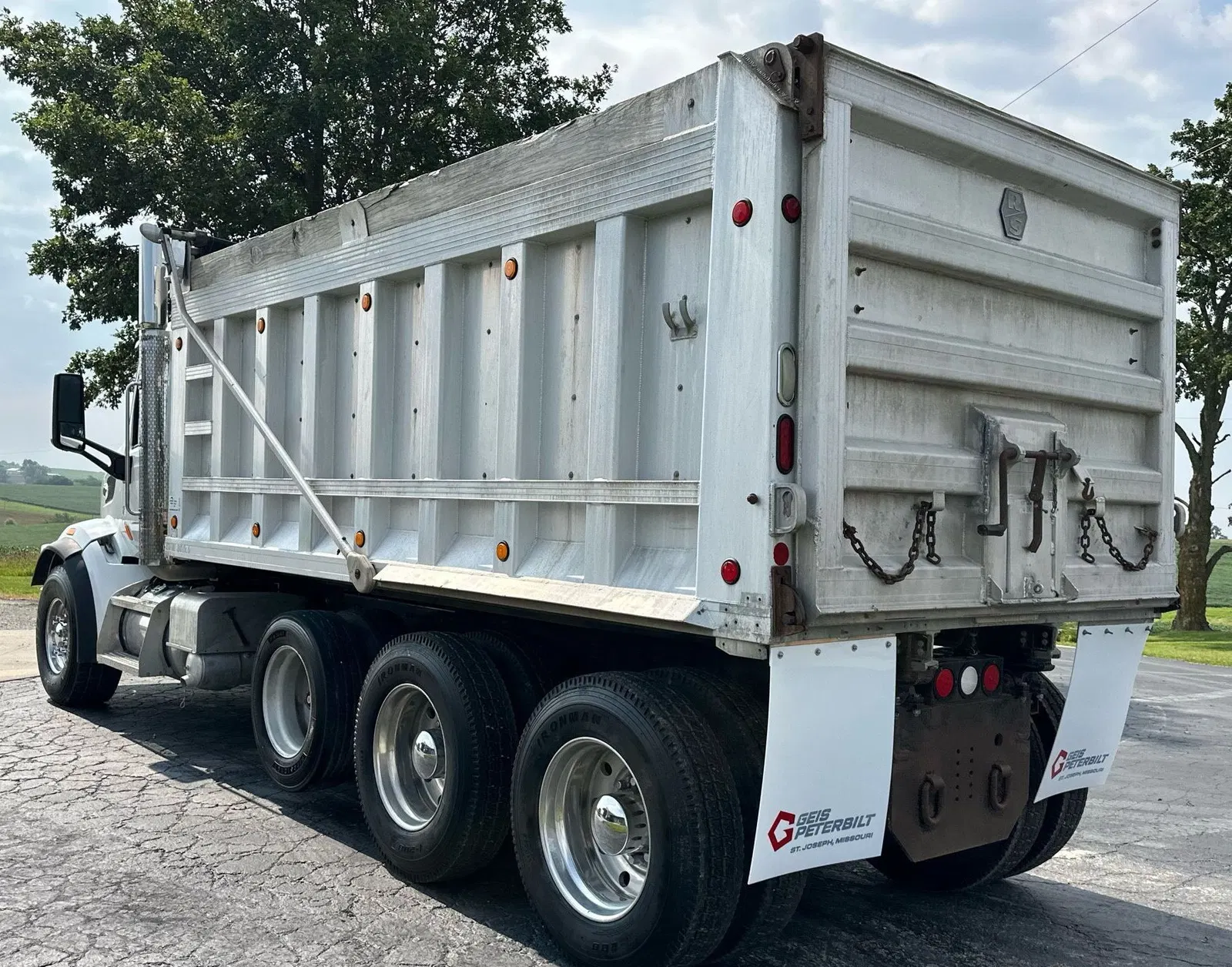 2015 Peterbilt 567