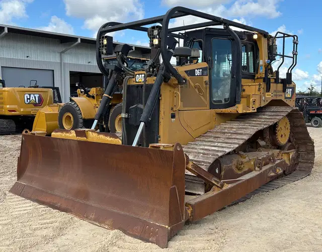 2019 Caterpillar D6T