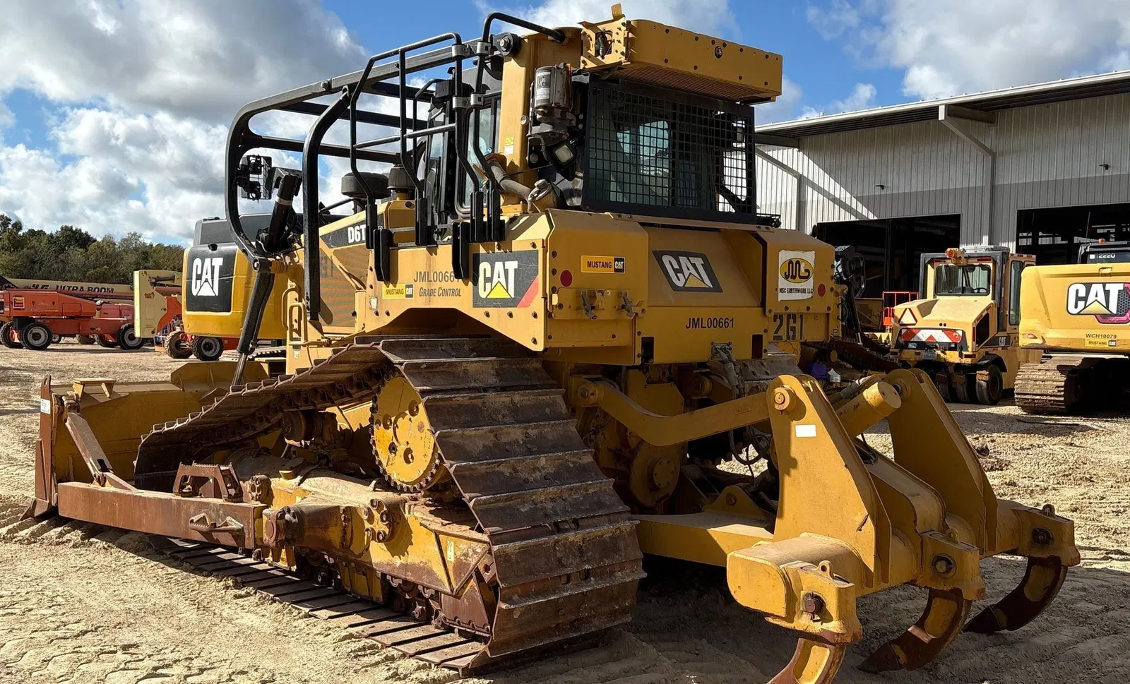 2019 Caterpillar D6T