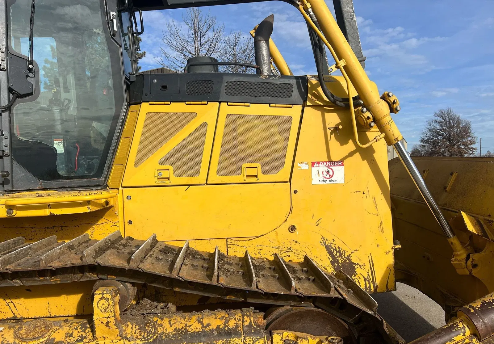 2017 Komatsu D65EX-18