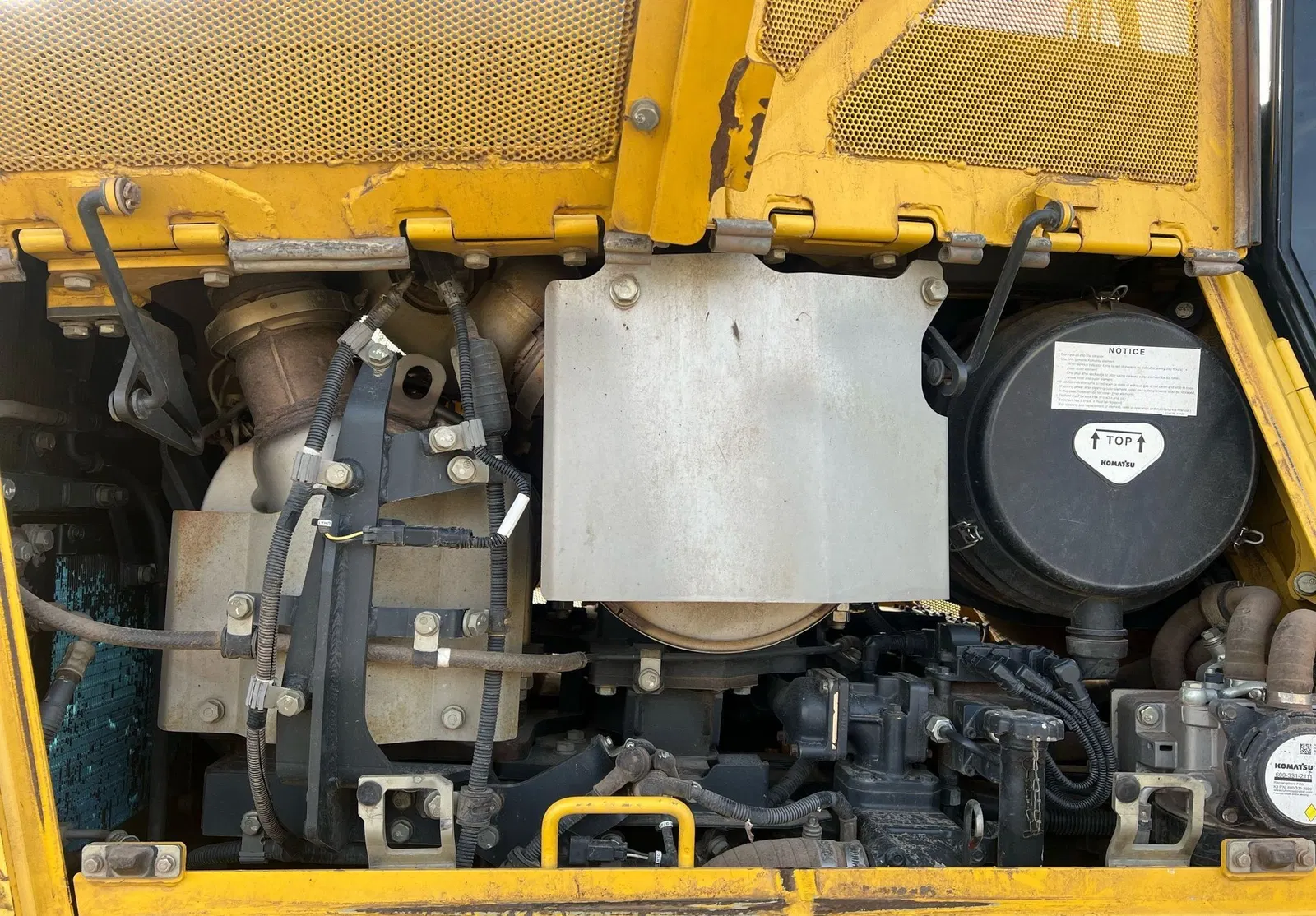 2017 Komatsu D65EX-18