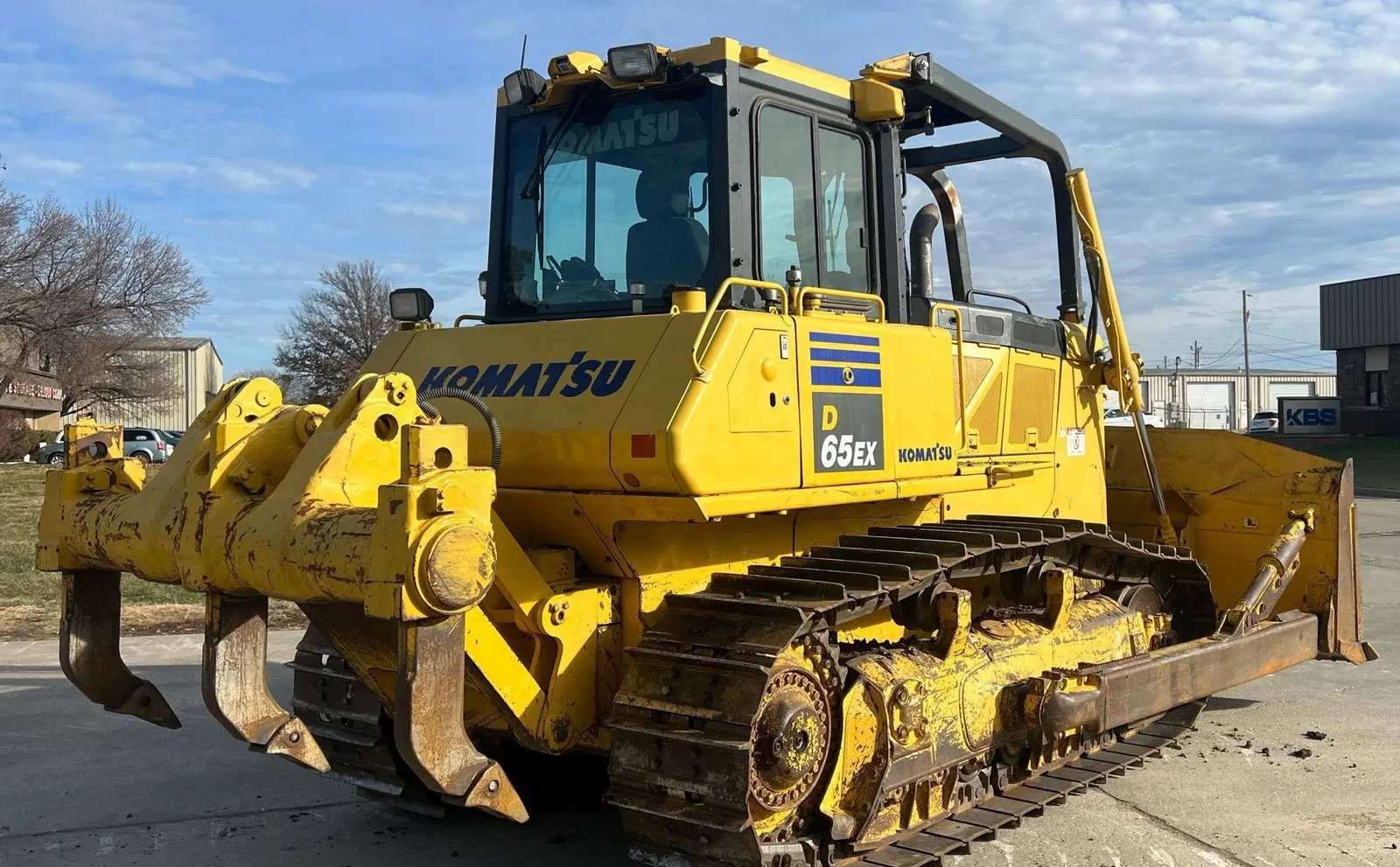 2017 Komatsu D65EX-18