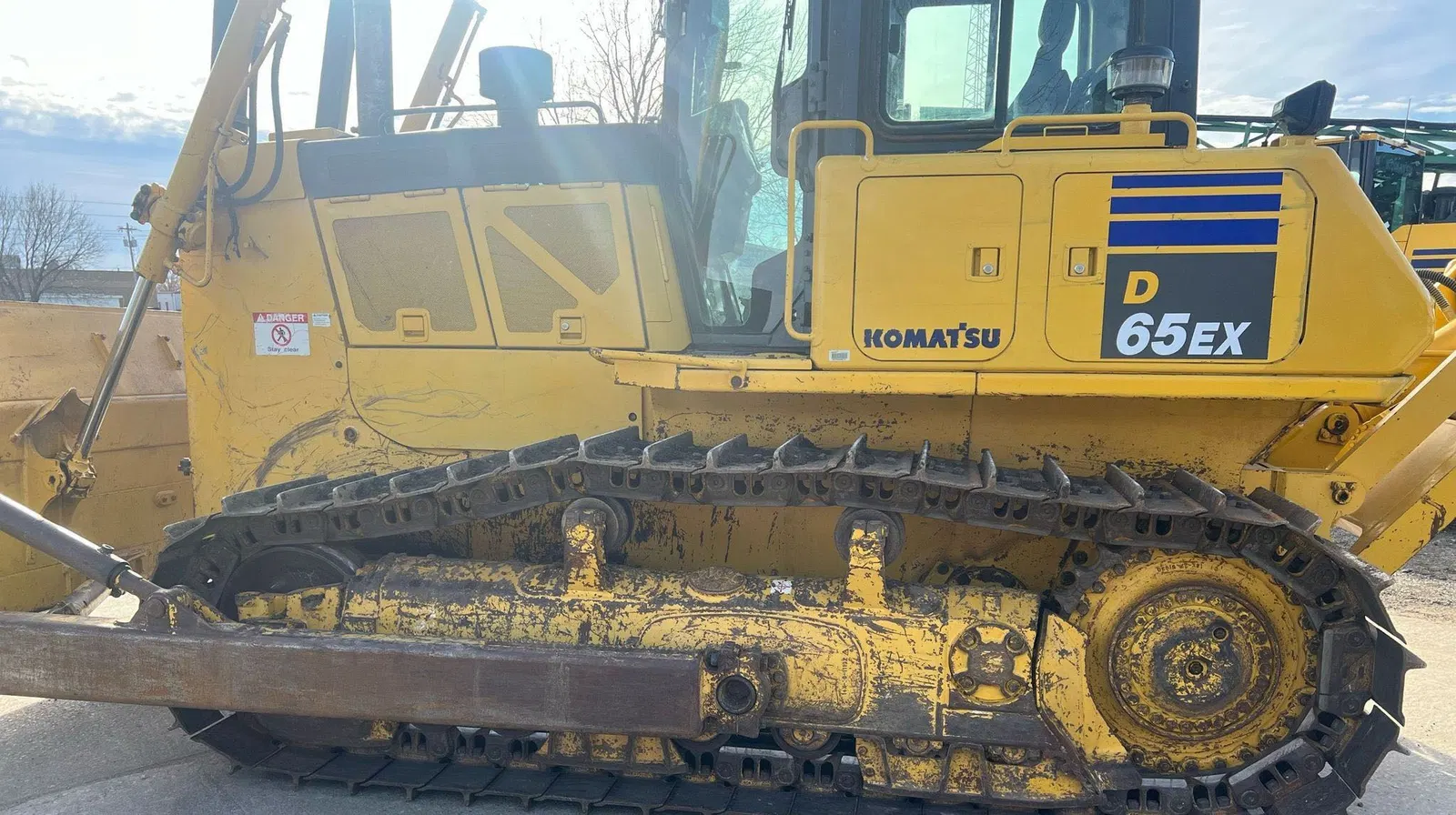 2017 Komatsu D65EX-18