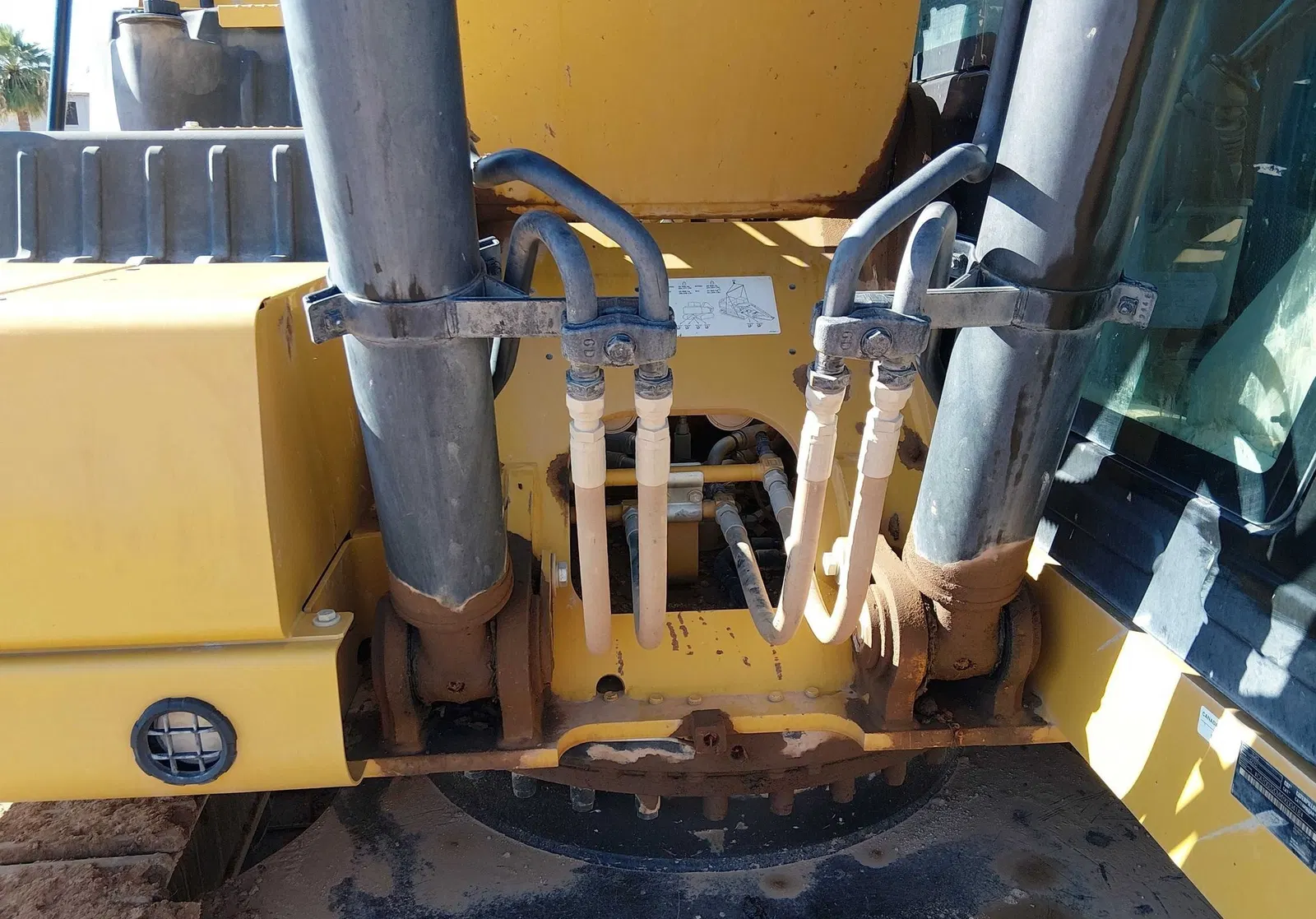 2021 Caterpillar 320