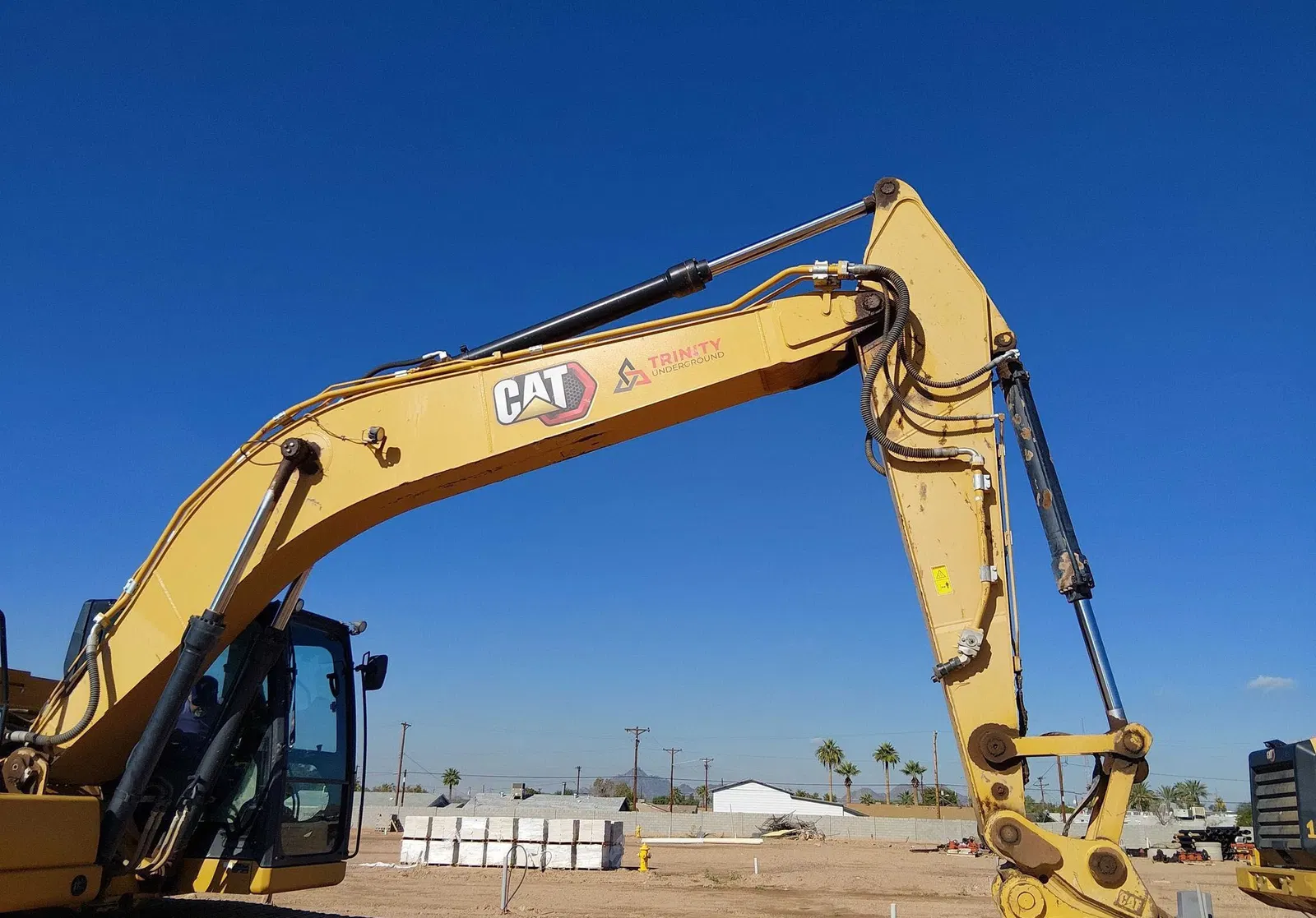 2021 Caterpillar 320